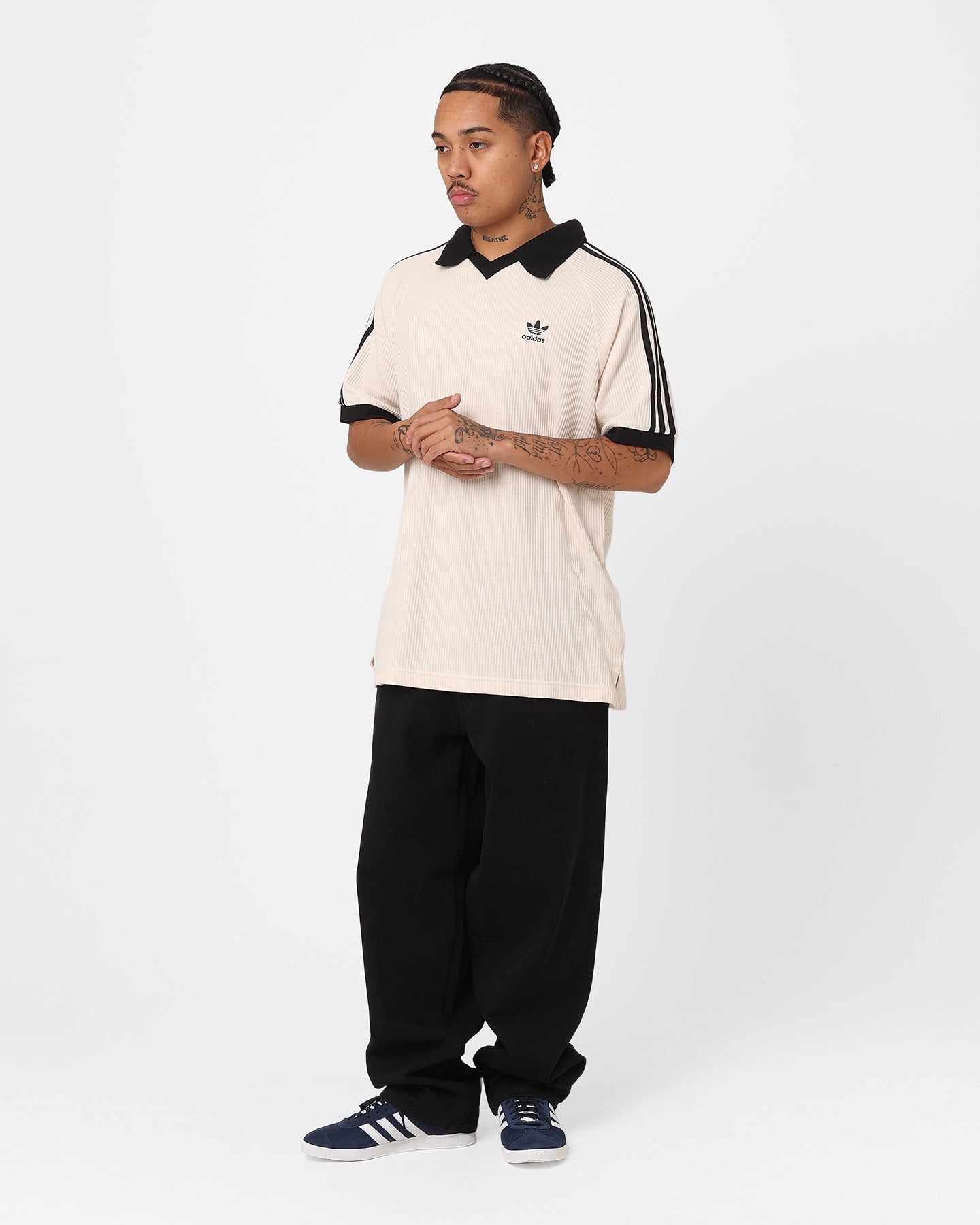 Adidas Adicolor Classics Waffle Q2 Polo T-Shirt for Men - Wonder White - Breathable Cotton Casual Shirt for Golf, Tennis & Everyday Wear