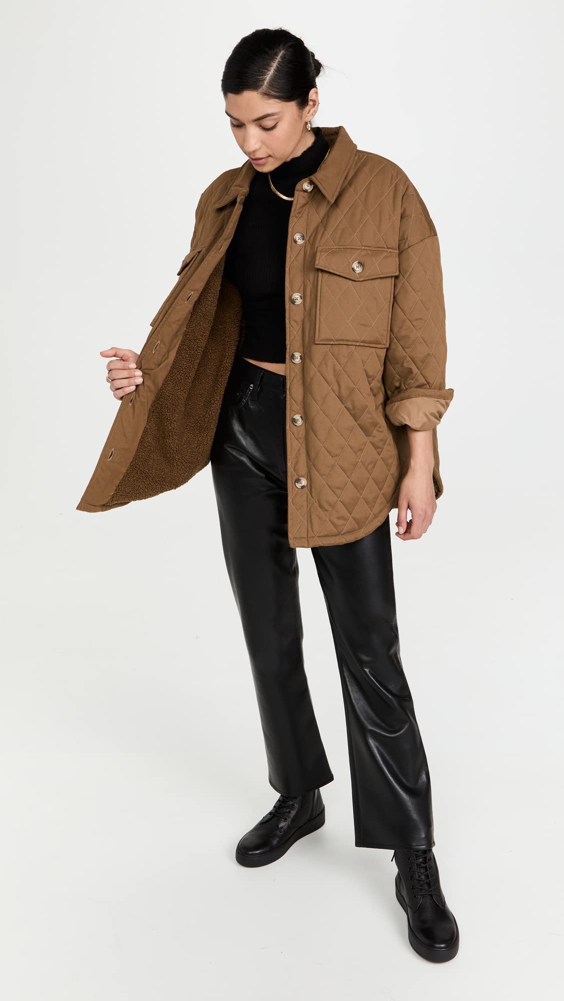 Good American Essentials Women's Quilted Sherpa Shacket Jacket - Cozy Winter Outerwear for Casual Outings & Outdoor Adventures