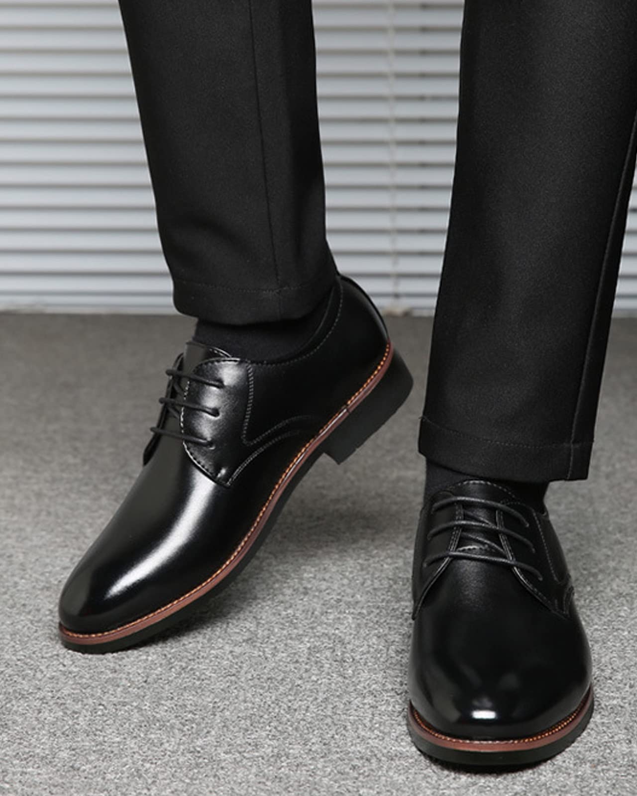 Premium Men's Leather Oxford Dress Shoes - Classic Brogue Lace-Up Formal Business Derby Shoes for Office, Wedding & Special Occasions