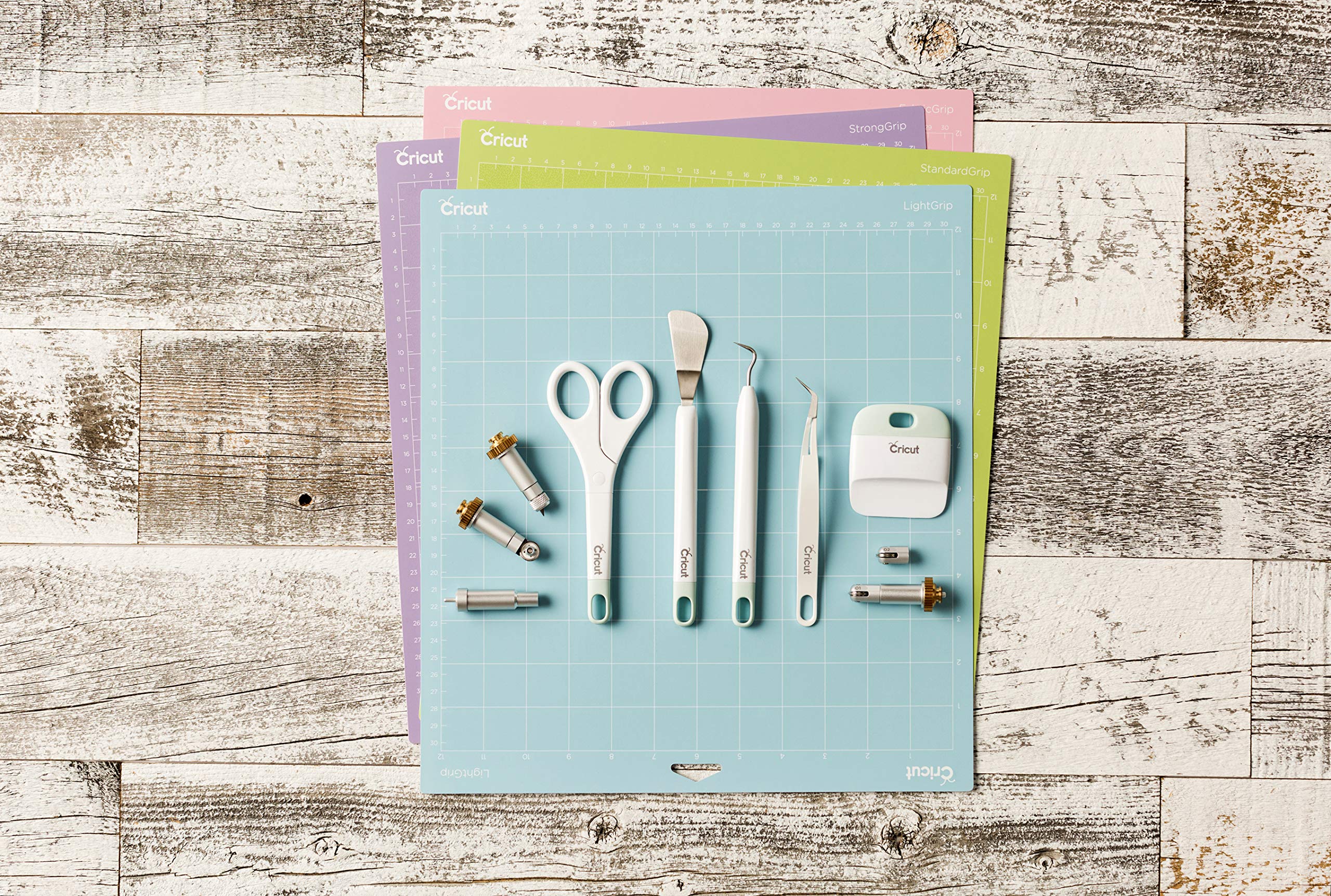 Cricut StrongGrip Cutting Mat 12x12 Inch - Heavy Duty Craft Mat for Cricut Maker & Explore Machines - Works with Cardstock, Vinyl, Matboard & More - Reusable with Clear Protective Film - 3 Pack - Perfect for Scrapbooking, DIY Projects & Crafting