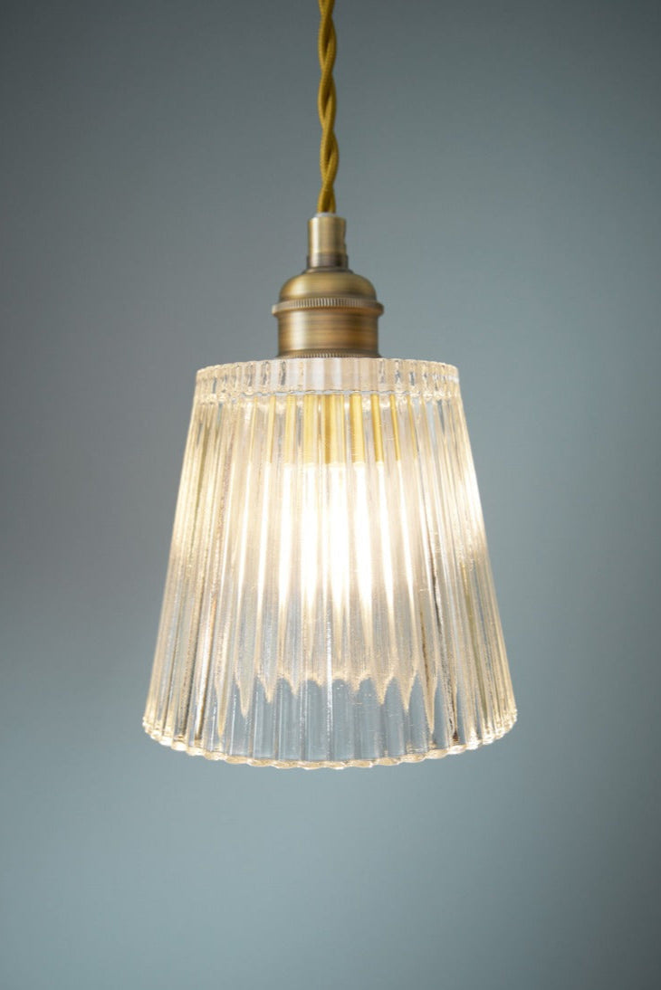 Vintage Callaghan 3-Light Pendant Chandelier with Antique Brass Finish & Glass Shades - E14 Base for Dining Room, Kitchen Island or Entryway Lighting