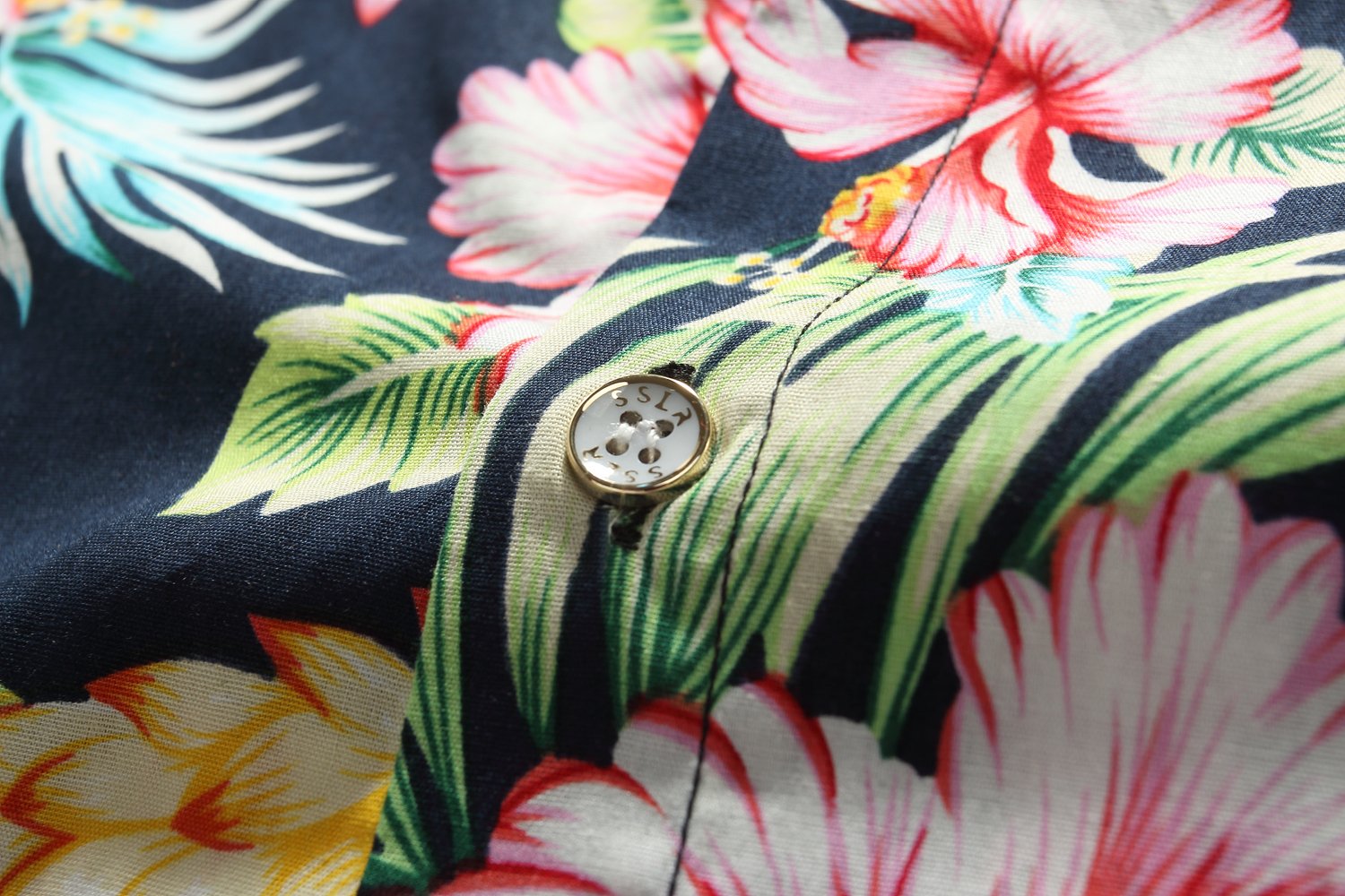 Hawaiian Shirt for Men - Tropical Floral Short Sleeve Casual Button Down Beach Shirt | Perfect for Summer Vacation, Luau Party & Island Getaway
