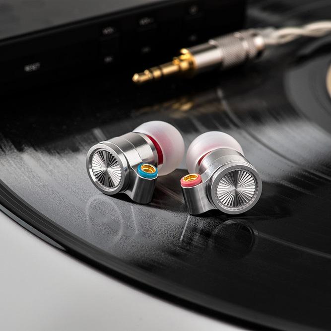 TinHiFi T4 CNT Dynamic Driver In-Ear Earphones - High Resolution IEM Monitor with MMCX Connector for Audiophiles, Musicians & Studio Recording