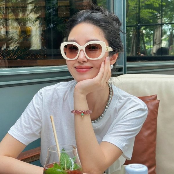 Celine CL40226U Triomphe Ivory White Sunglasses for Women – Luxury Designer UV Protection Shades – Perfect for Summer, Beach & Outdoor Fashion