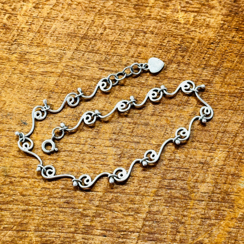 Elegant Sterling Silver Hand-Spiraled Chain Anklet – Dainty Ankle Bracelet for Women, Perfect for Beach Vacations & Summer Outfits