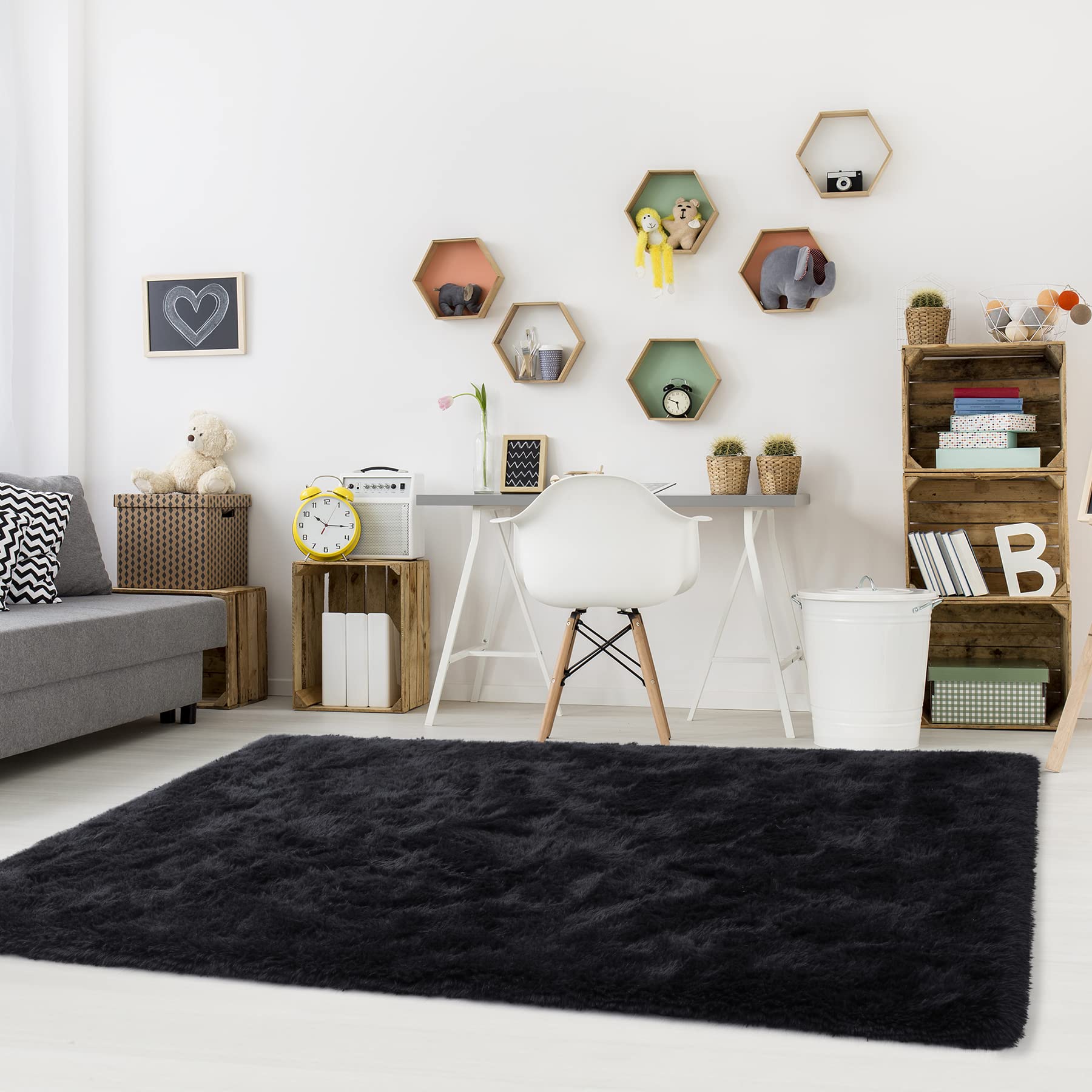 Noahas Fluffy Black 6x9 Area Rugs - Ultra Soft Shaggy Plush Carpet for Living Room, Bedroom, Dorm - Thick Non-Slip Large Rug for Home Decor, Cozy Floor Mat - Perfect for Family Rooms, Nursery & Pet-Friendly Spaces