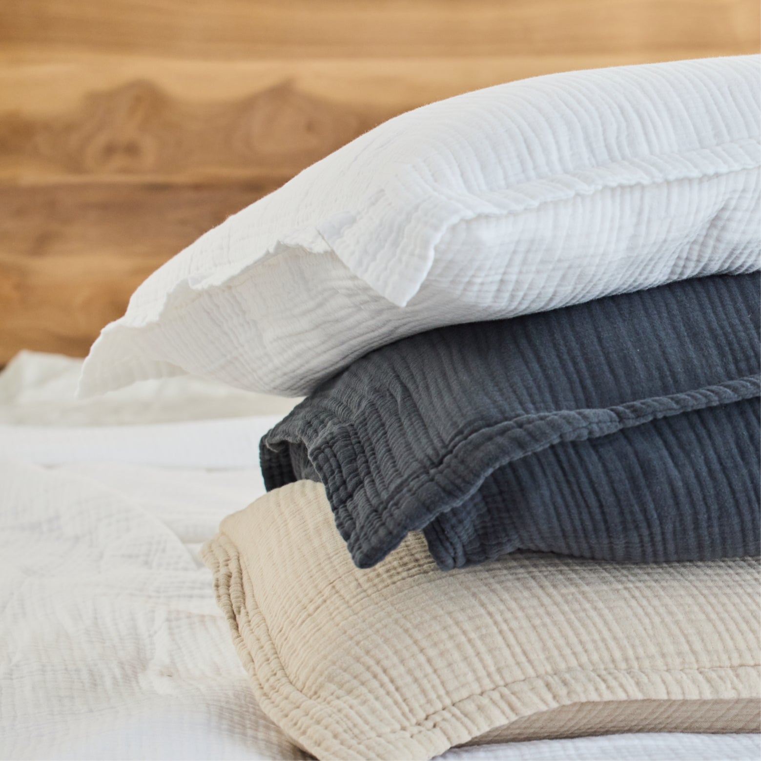 Organic Cotton Gauze Pillow Shams - Soft & Breathable Bedding for a Comfortable Night's Sleep - Perfect for Home, Hotel, and Guest Room Decor