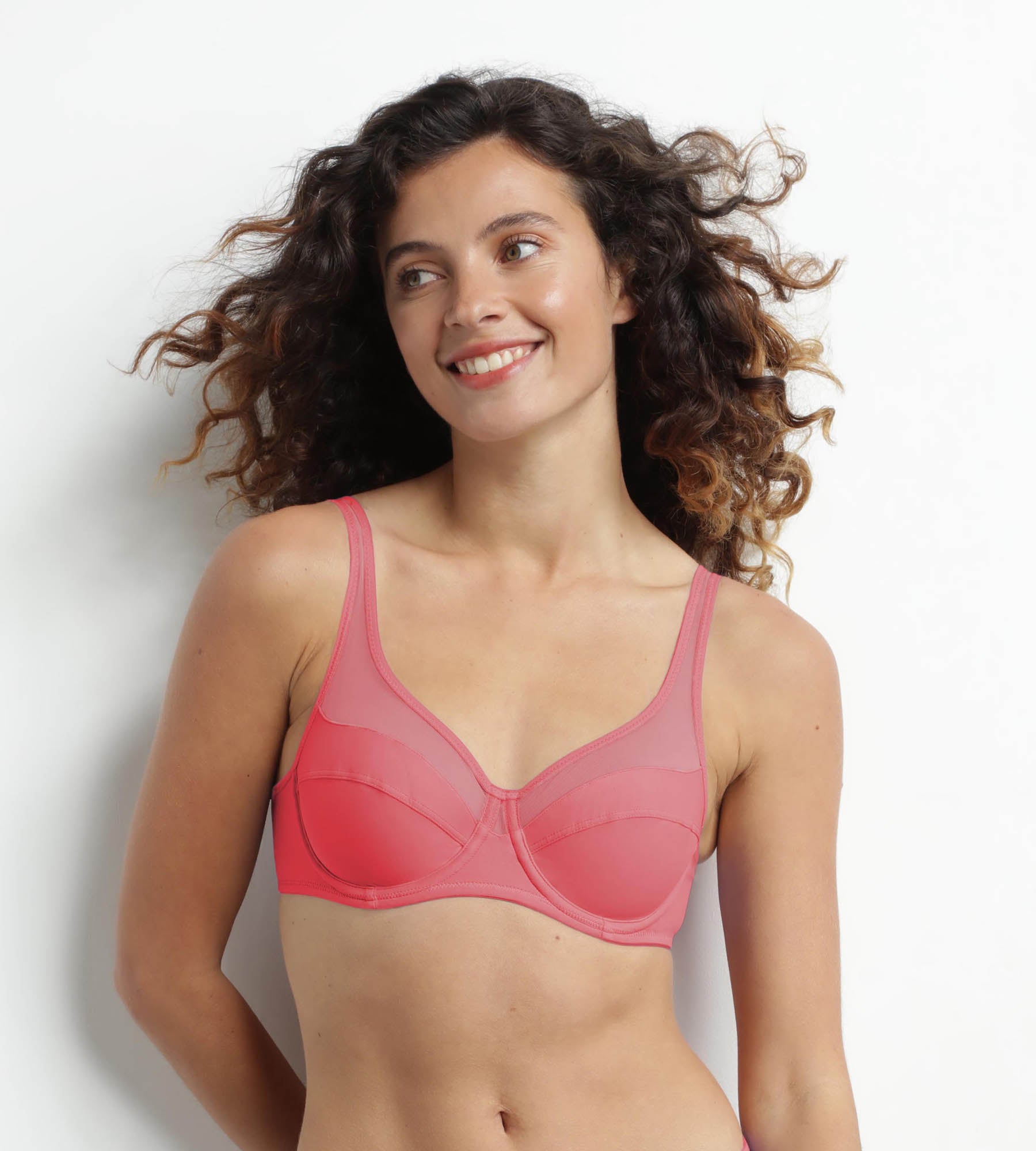Dim Generous Microfiber & Tulle Grenadine Push-Up Bra - Comfortable Lingerie for Everyday Wear & Special Occasions
