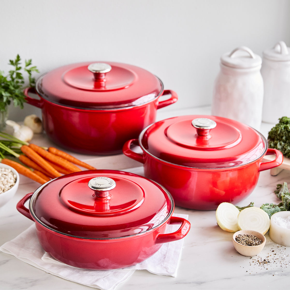 Merten & Storck Enameled Cast Iron Dutch Oven 5.3 Quart (5L) - Foundry Red | Heavy Duty Cookware for Braising, Stewing & Baking | Perfect for Soups, Bread & Camping Meals