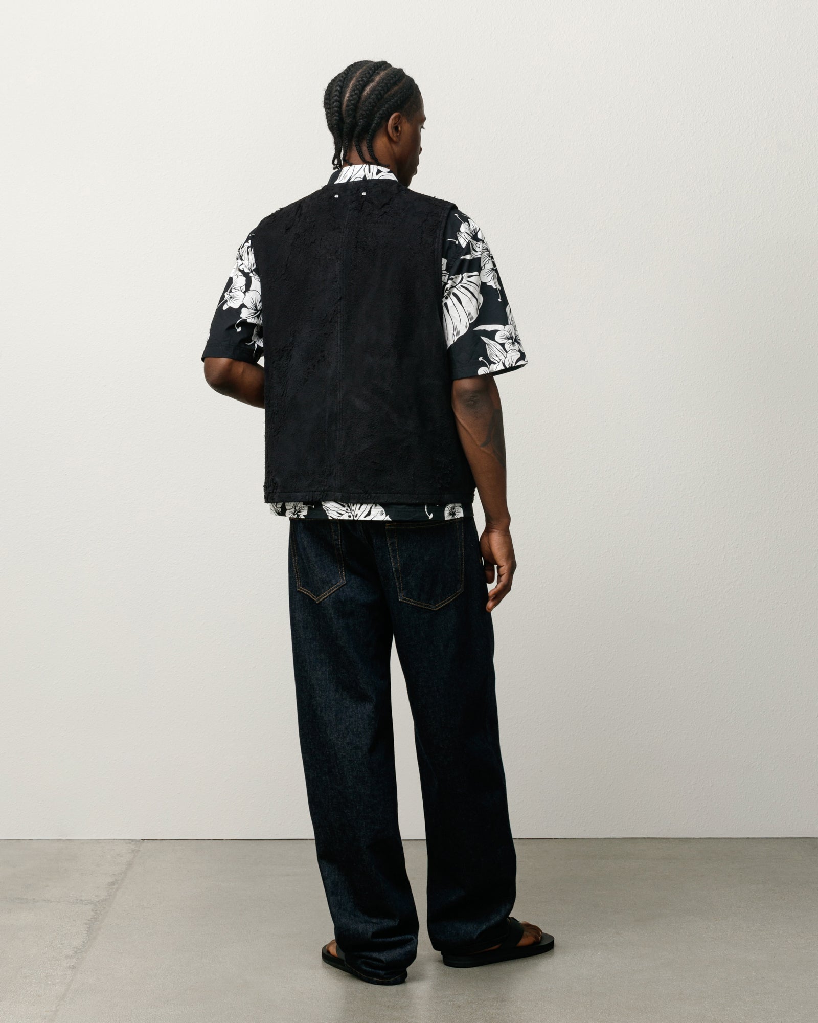 115871 Black Welder's Vest - Durable & Comfortable for Metalworking, Construction & DIY Projects