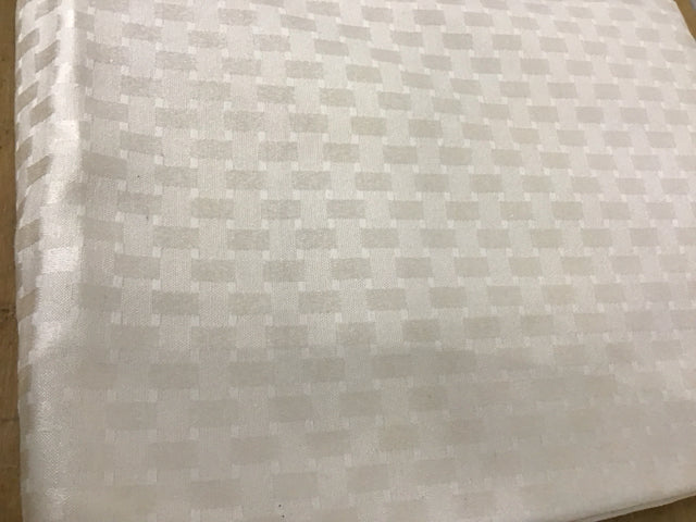 70-Inch Round Tablecloth for Dining, Parties & Events - Waterproof & Stain-Resistant Polyester Fabric - Perfect for Weddings, Holidays & Home Decor