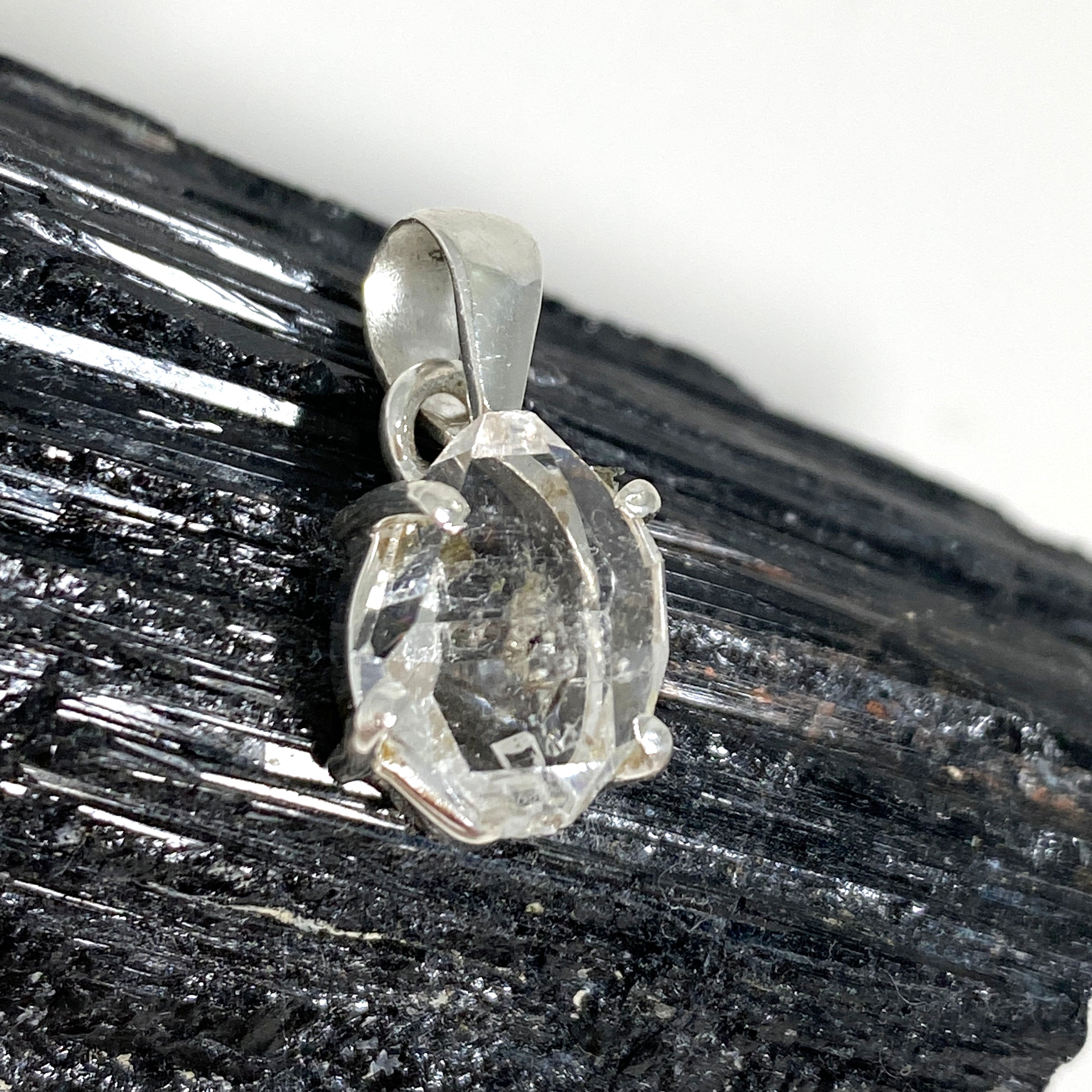 Natural Diamond Quartz Raw Crystal Pendant Necklace PPGJ781 - Elegant Jewelry for Women, Perfect for Gifts, Parties & Everyday Wear