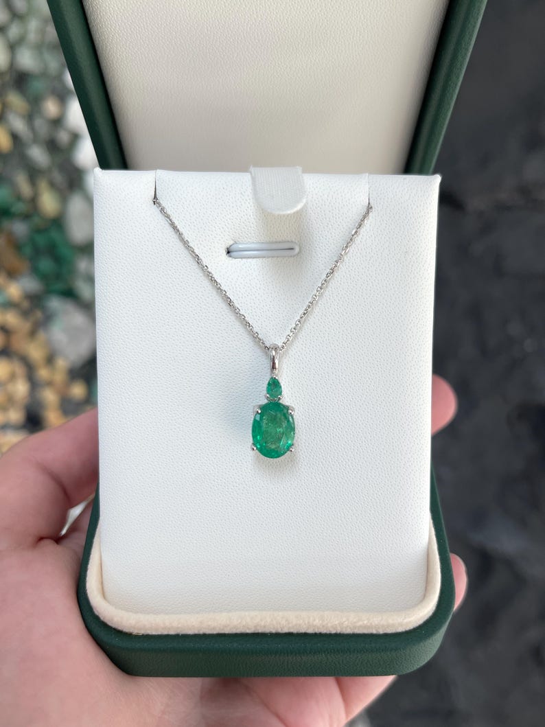 2.85tcw 14K Gold Oval & Pear Cut Natural Emerald Pendant Necklace - Medium Green Gemstone Jewelry for Women, Gift for Her, Perfect for Weddings & Special Occasions