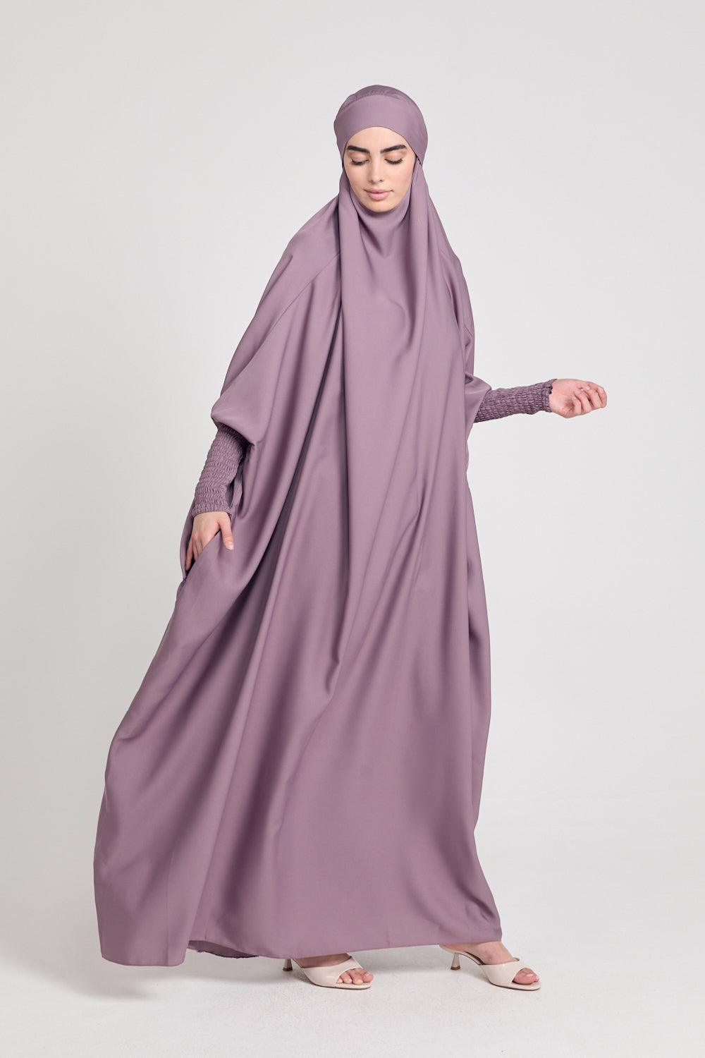 One Piece Full Length Jilbab Prayer Abaya with Zipped Cuffs and Pockets - Dusty Lavender - Modest Islamic Dress for Women, Perfect for Prayer, Mosque, and Everyday Wear