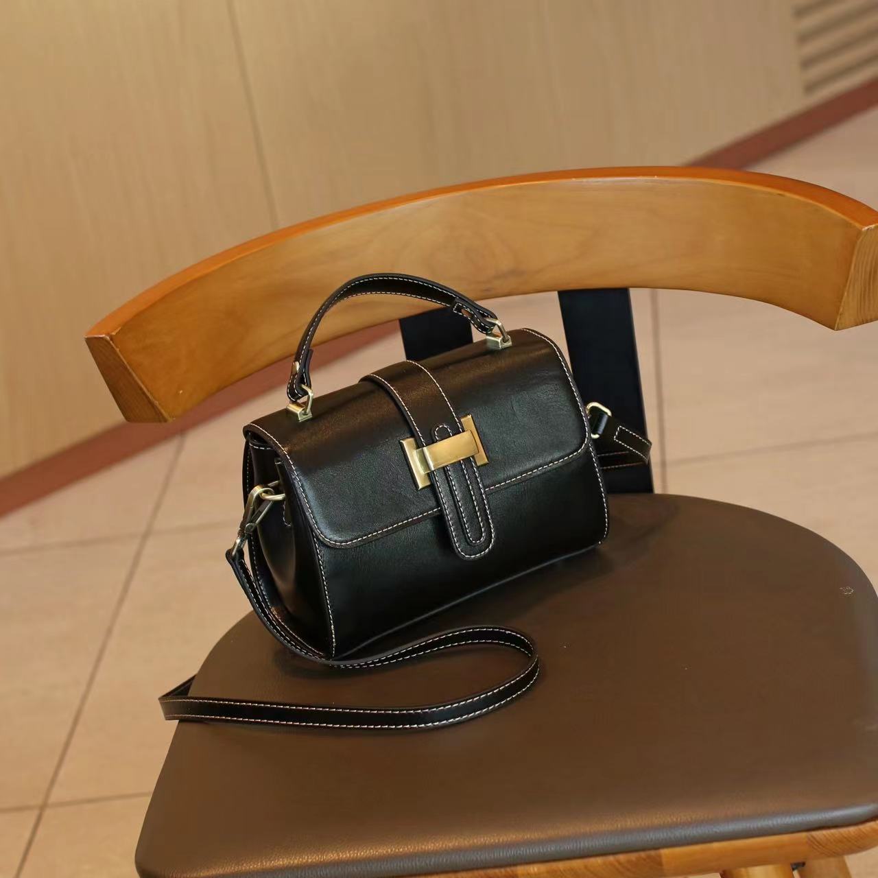 Stylish Genuine Leather Handbag for Women - Fashionable Crossbody Purse with Adjustable Strap, Perfect for Work, Travel & Everyday Use