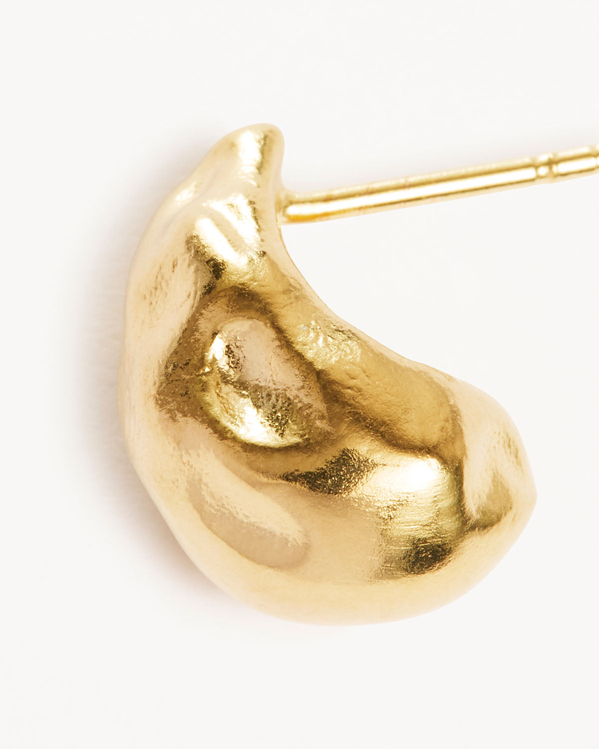 18K Gold Vermeil Wild Heart Small Earrings - Dainty & Elegant Jewelry for Women - Perfect for Everyday Wear, Date Nights & Gifts