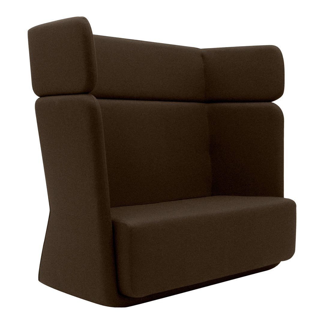 Comfortable Wicker Basket Sofa Chair - Cozy Indoor/Outdoor Rattan Lounge Seating for Living Room, Patio, or Garden Relaxation