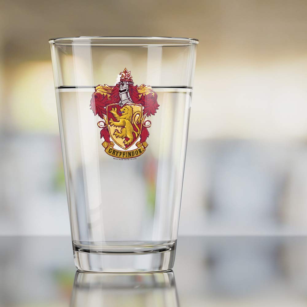 Harry Potter Gryffindor Painted Crest 16 oz Pint Glass - Official Licensed Tempered Glass Mug for Beer, Soda & Water - Perfect Wizarding World Gift for Fans - Great for Parties, Movie Nights & Collectibles