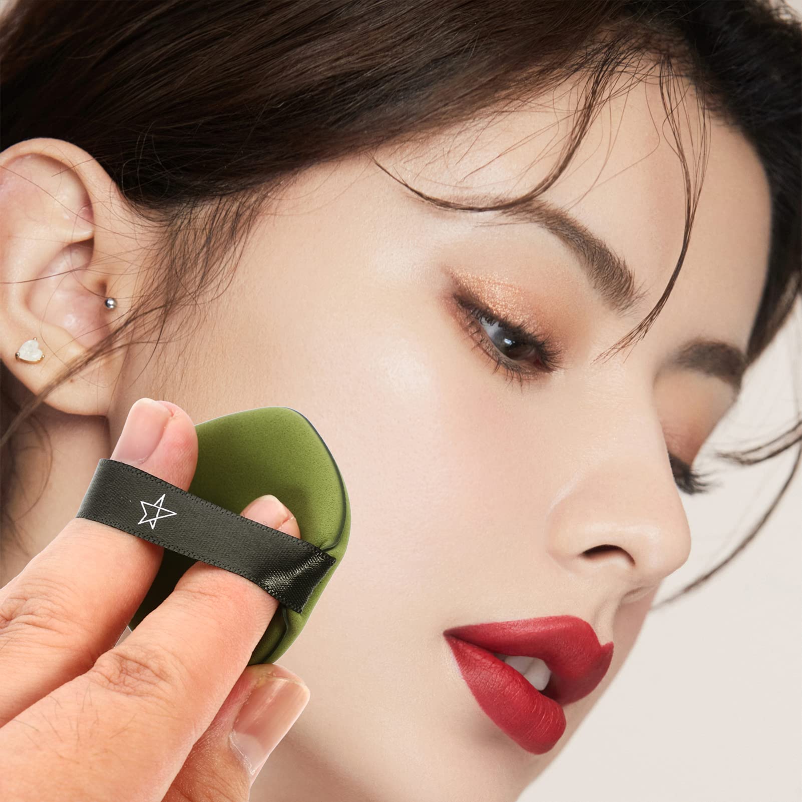 Premium Beauty Blender Sponge - Dry & Wet Dual-Use Makeup Sponge for Flawless Foundation, Concealer & Blush Application - Perfect for Professional Makeup & Everyday Beauty Routine