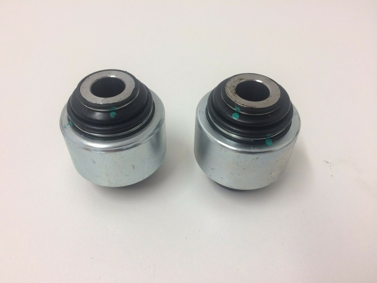 Genuine Ford Falcon BA BF FG Territory IRS Rear Knuckle Swivel Hub Bush Pair - Replacement Suspension Parts for Smooth Ride & Enhanced Handling - Perfect for Off-Roading, Daily Commuting & Performance Upgrades