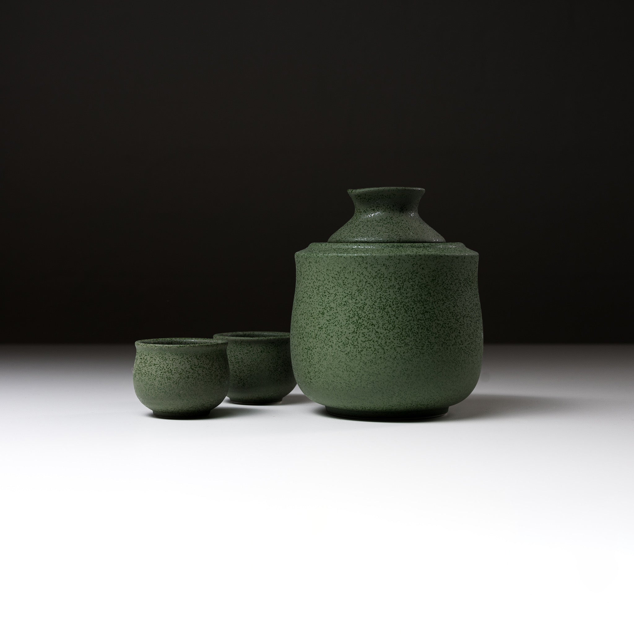 Premium Japanese Mino Ware Hot Sake Set - Traditional Matcha Green Ceramic Sake Cups & Flask for Authentic Japanese Dining Experience | Perfect for Home Entertaining, Sushi Nights & Cultural Gift Giving