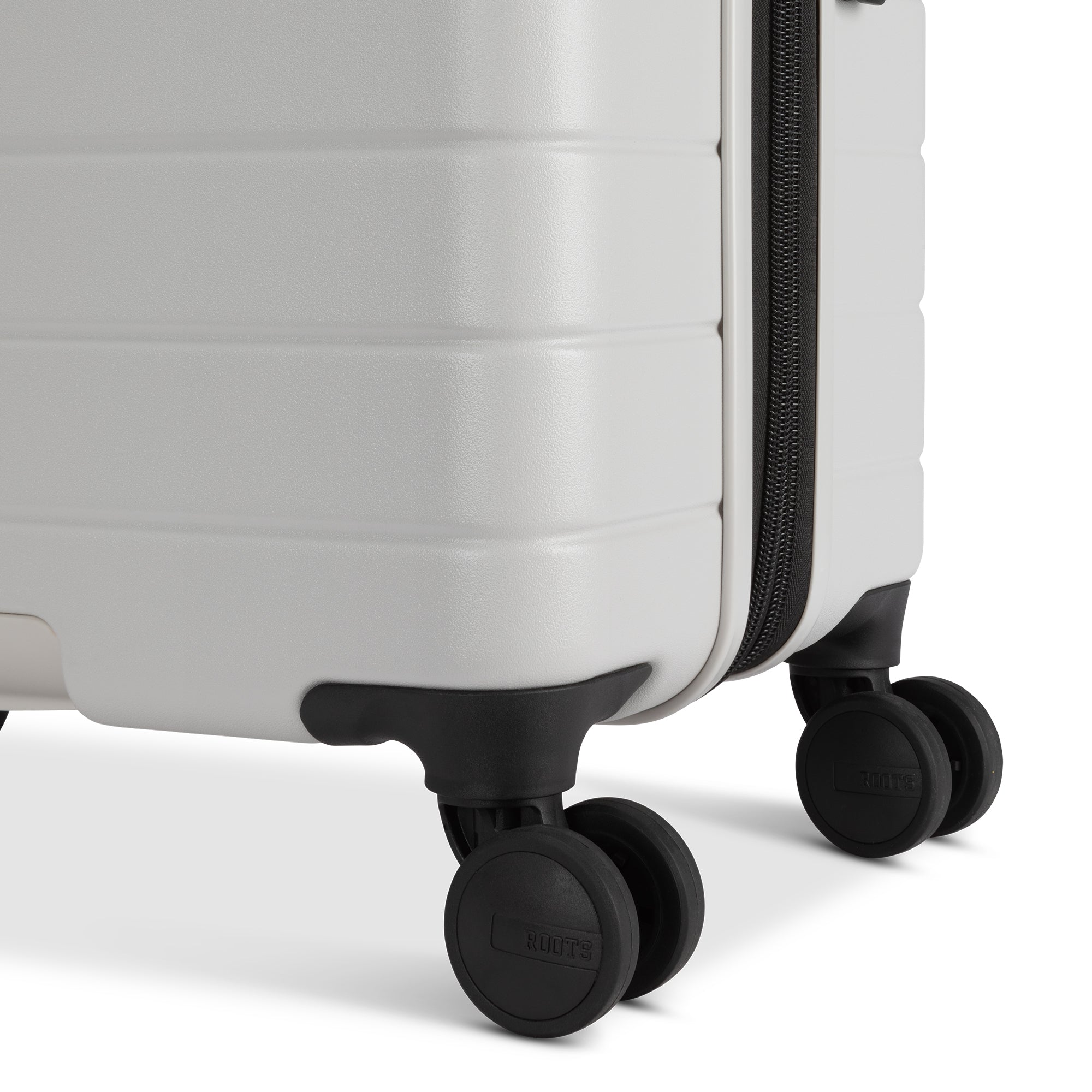 Roots Travel Expandable Spinner 28