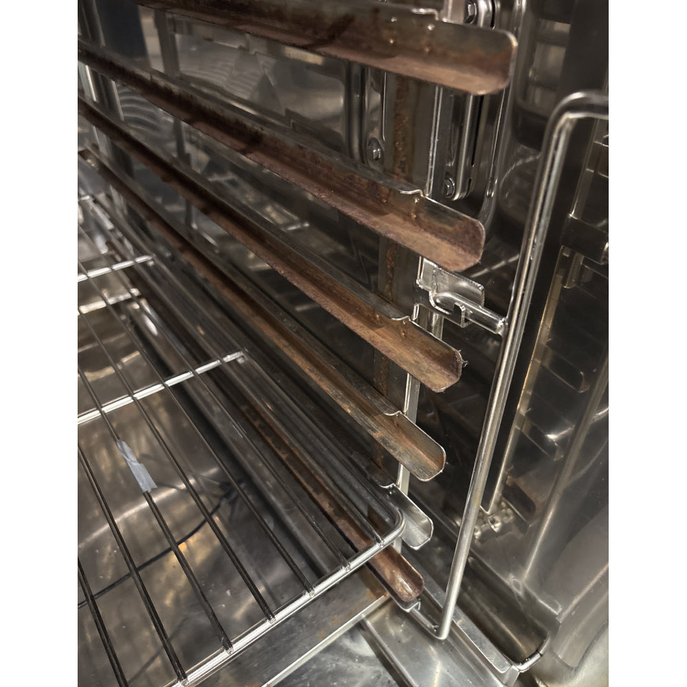 Used Rational SCC 102 G Gas Combination Oven with Stand - Professional Commercial Kitchen Equipment for Restaurants, Bakeries & Catering Services