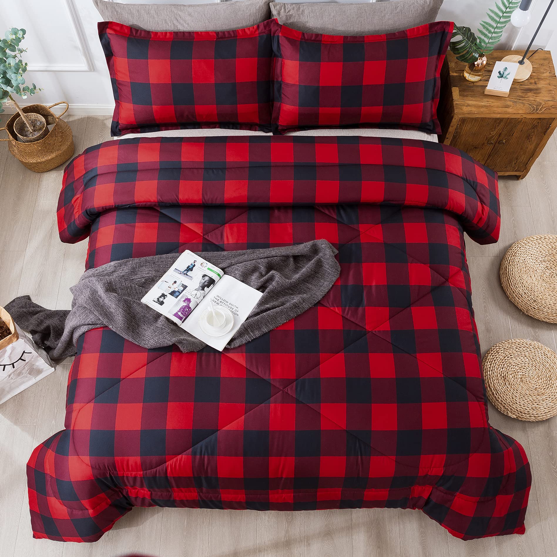 Red Burgundy Black Checkered Comforter Set - Full Size 79x90 Inches, 3 Piece Plaid Bedding with 1 Geometric Grid Comforter & 2 Pillowcases - Lightweight Microfiber - Perfect for Bedroom, Dorm, Guest Room & Cozy Home Decor