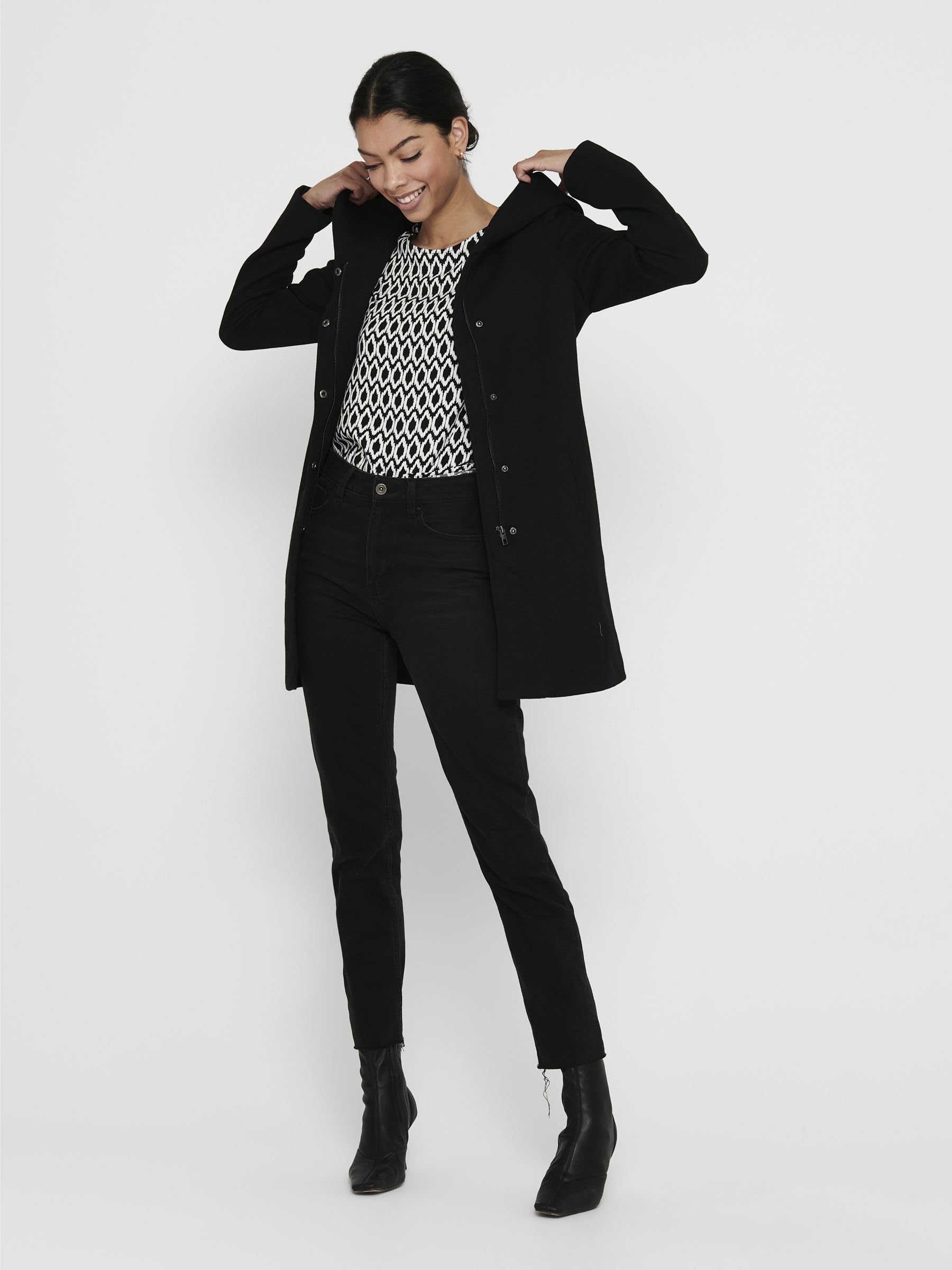 Sedona Lightweight Women's Coat - Noos 15142911 Black | Stylish Outerwear for Fall & Winter | Perfect for Casual Outings & Office Wear