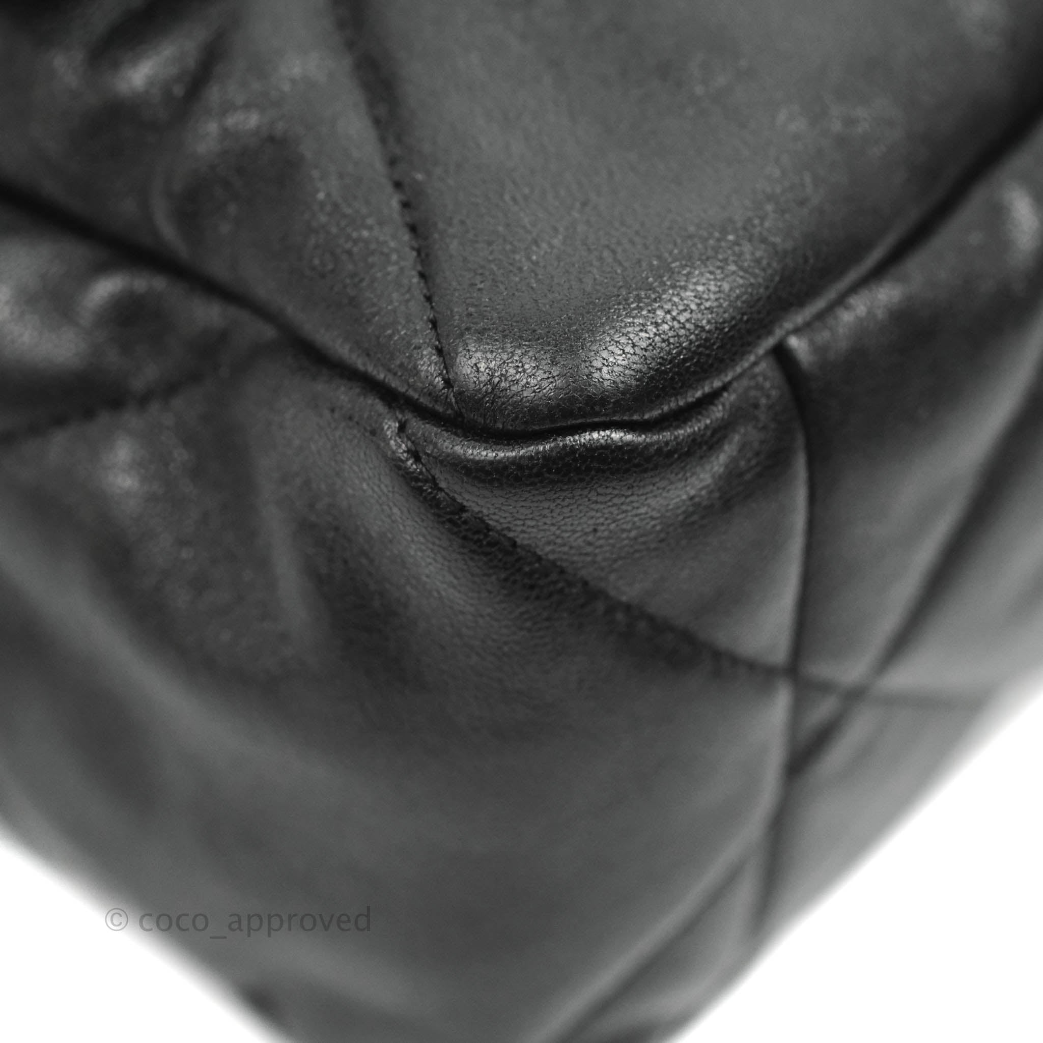 Chanel 19 Medium Flap Bag in Black Goatskin Leather with Mixed Hardware - Luxury Handbag for Women, Perfect for Work, Evening Events & Everyday Use