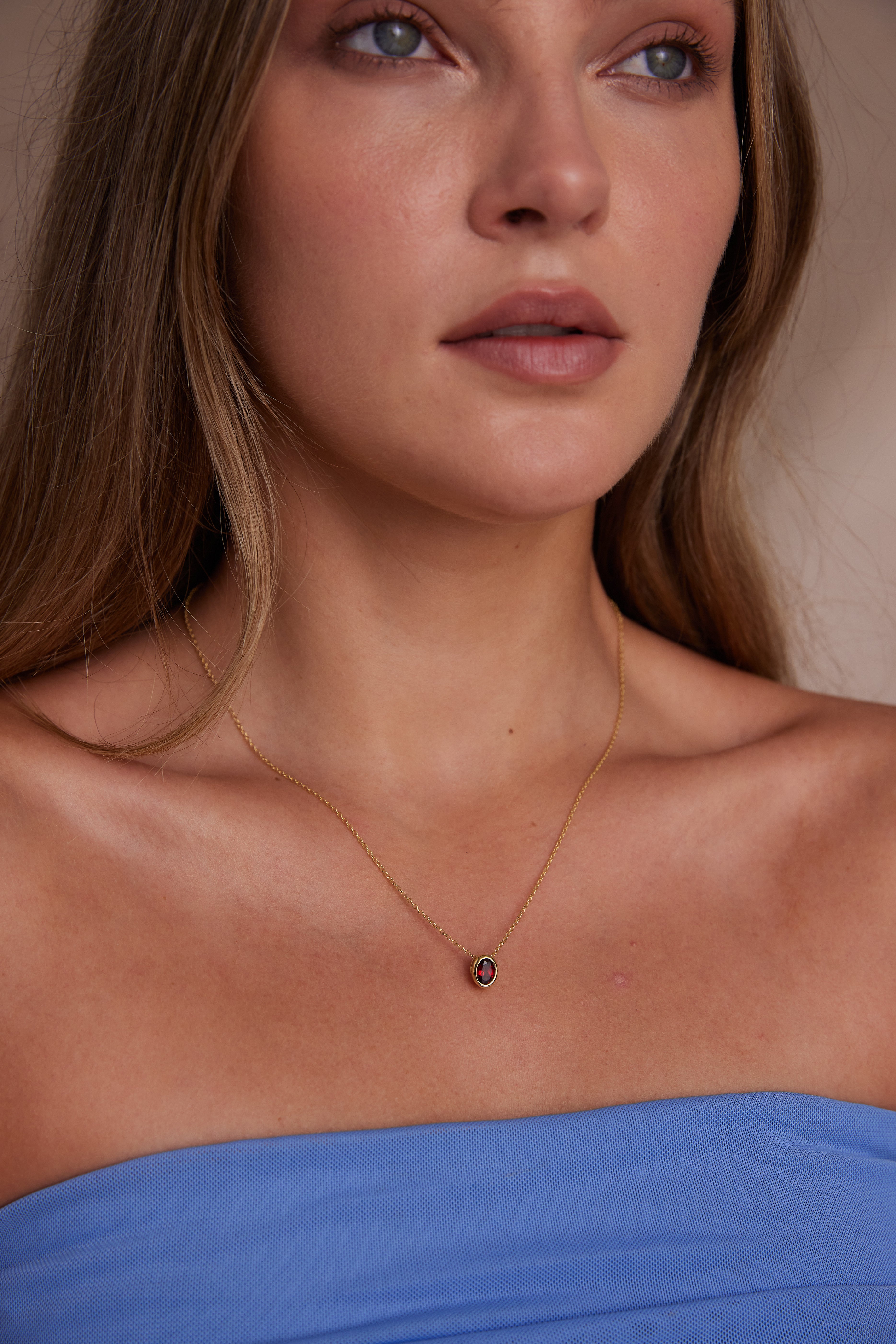 January Garnet Gold Oval Birthstone Necklace – Elegant Jewelry Gift for Women, Perfect for Birthdays, Anniversaries & Special Occasions
