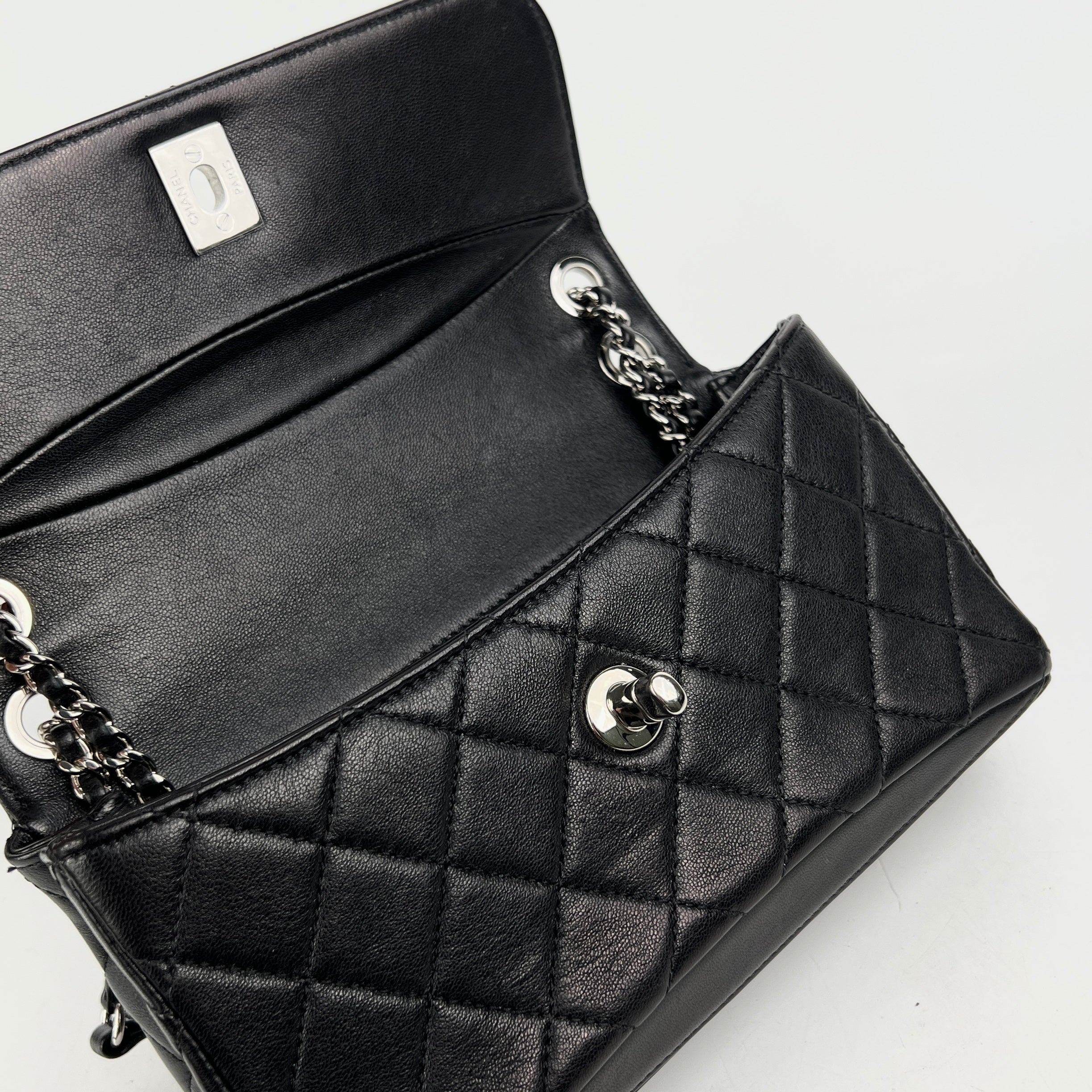 Chanel Seasonal Flap Bag Black Lambskin Leather 22 Series - Luxury Designer Handbag for Women, Perfect for Parties & Evening Events