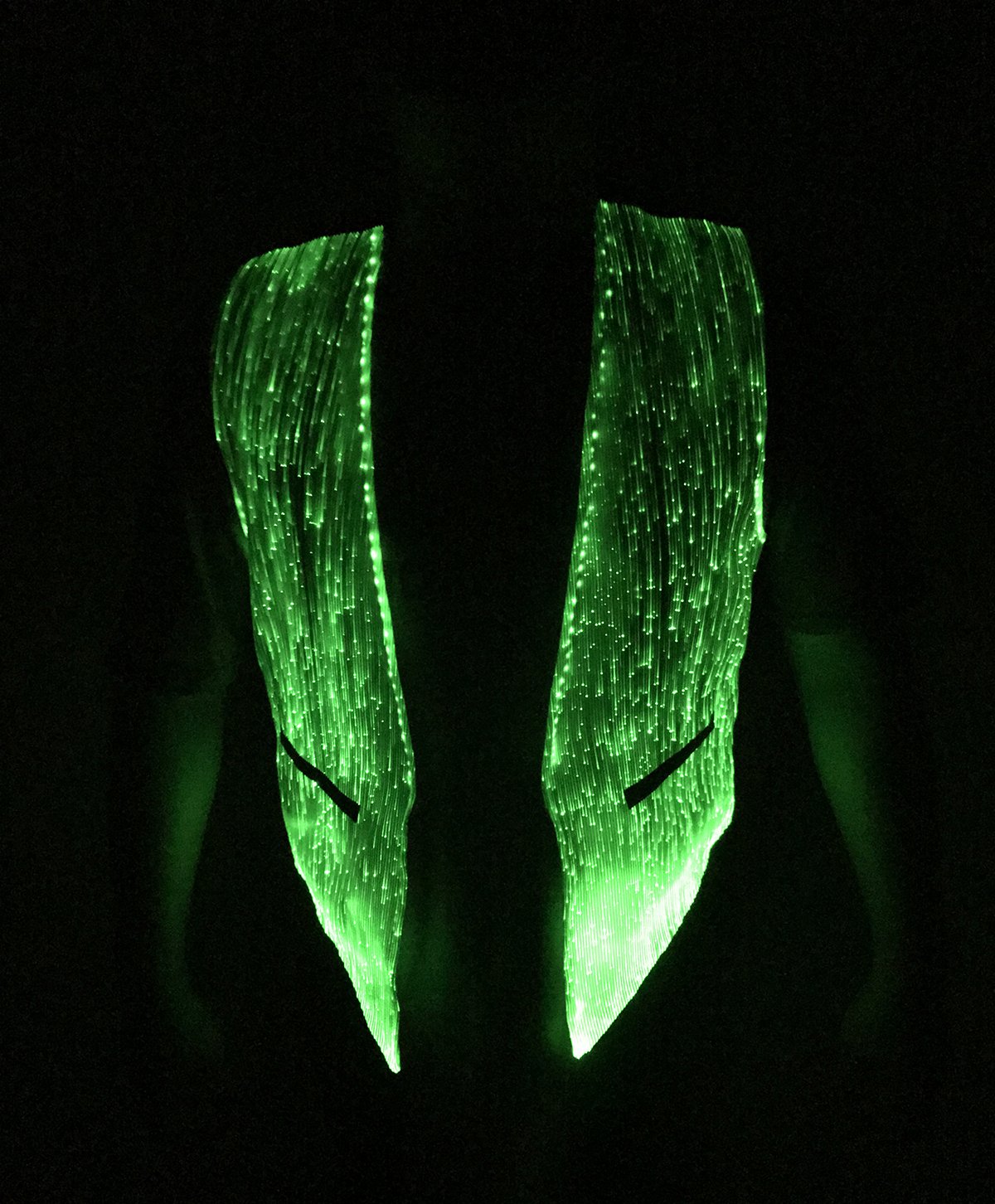 LED Fiber Optic Light Up Vest for Men - Glow in Dark Luminous Waistcoat with Mobile APP Control (Size L, White) - Perfect for Raves, Concerts, Night Running & Safety Visibility
