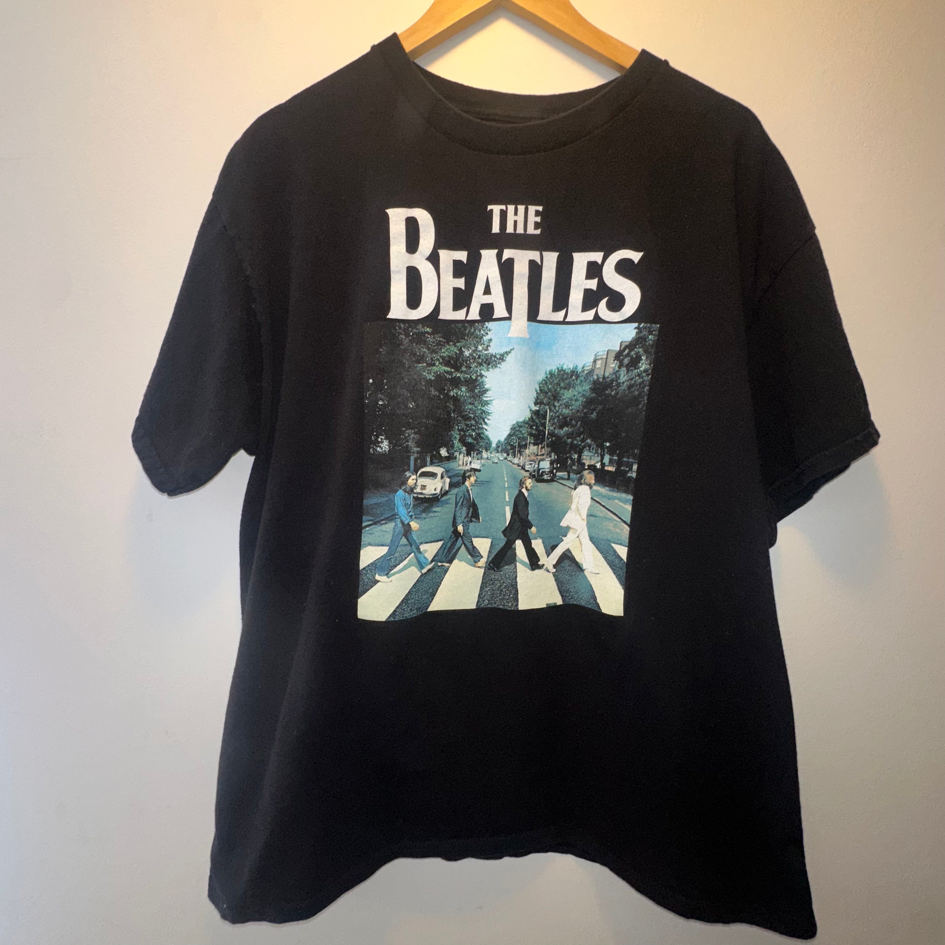 The Beatles Vintage T-Shirt - XL Size | Classic Rock Band Tee for Men & Women | Perfect for Concerts, Gifts & Casual Wear