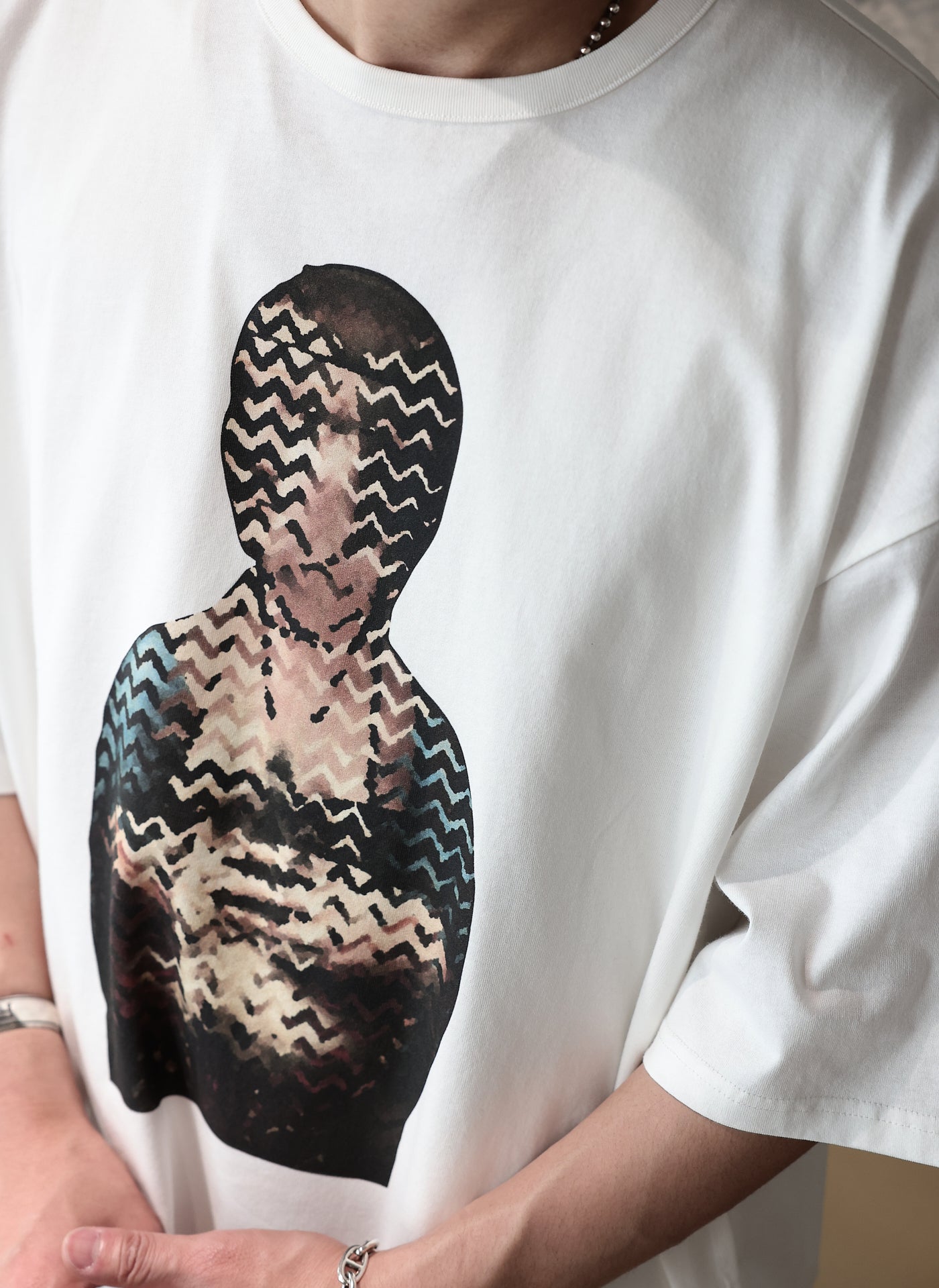 Trendy Cotton Graphic Print T-Shirt for Women - Casual & Comfortable Fashion Top for Everyday Wear