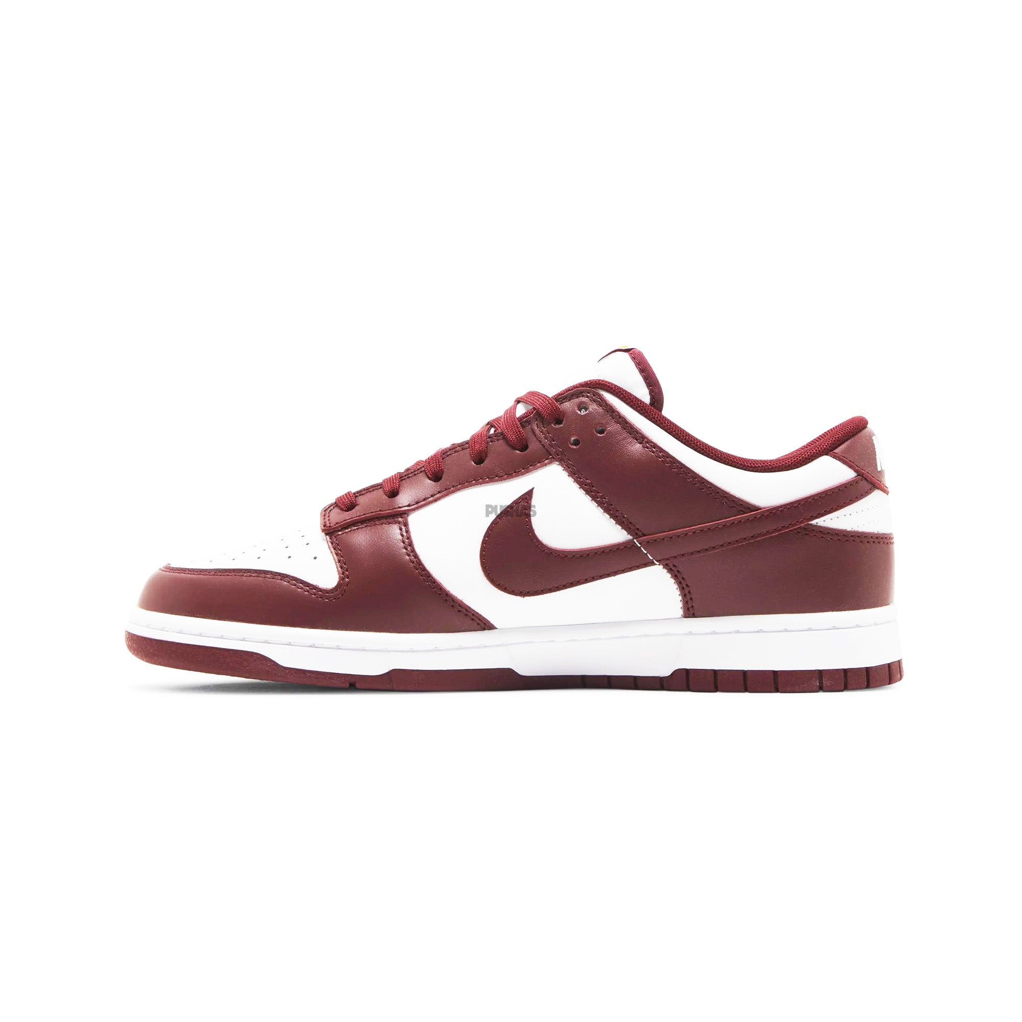 Nike Dunk Low 'Team Red' Sneakers (2022) - Men's Basketball Shoes for Casual Wear & Street Style