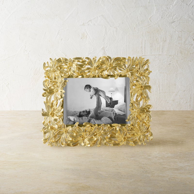 Dahlia Frame - Elegant Floral Wall Art for Home Decor | Perfect for Living Room, Bedroom & Office