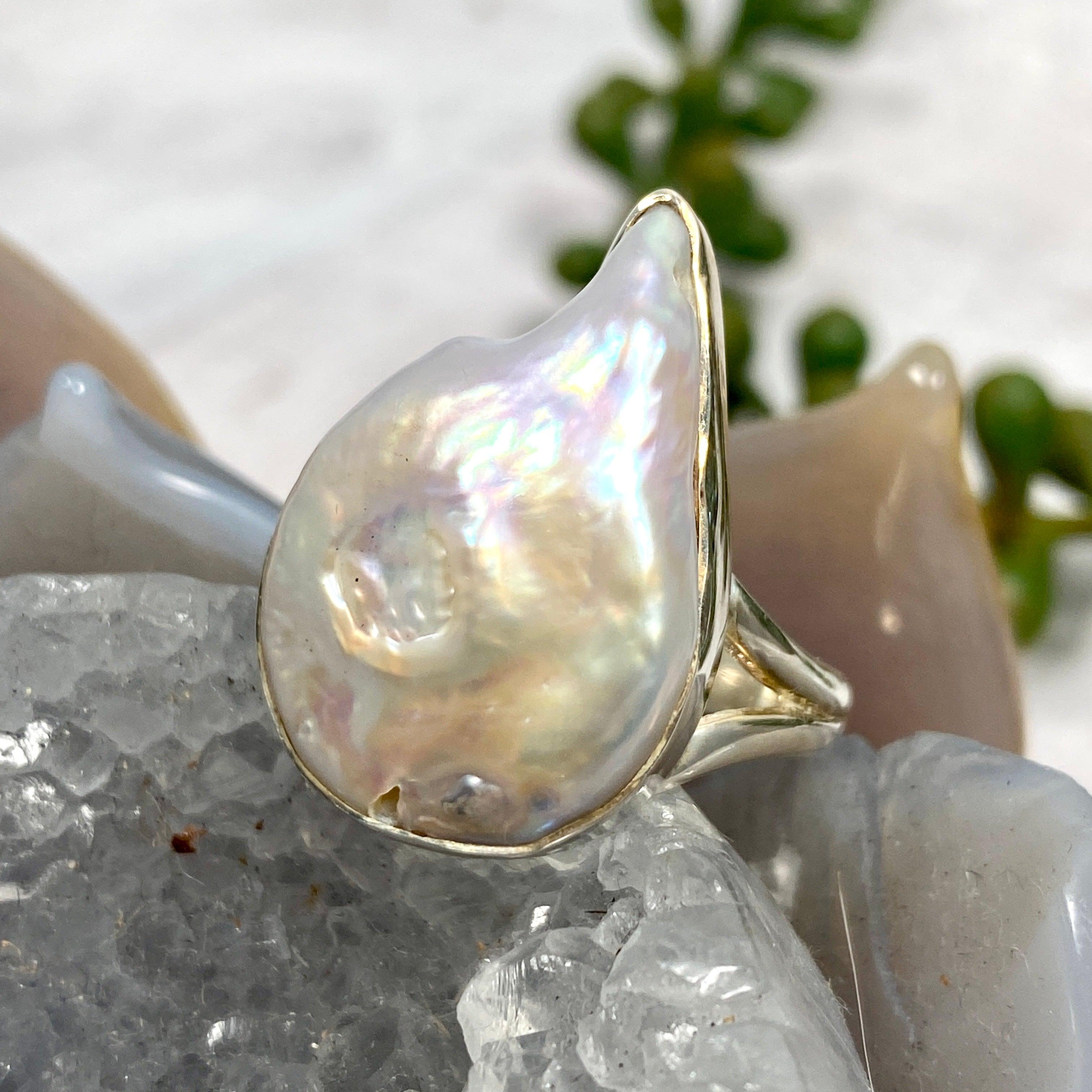 Elegant 9K Gold Pearl Ring KRGJ2599 - Perfect for Weddings, Anniversaries & Special Occasions