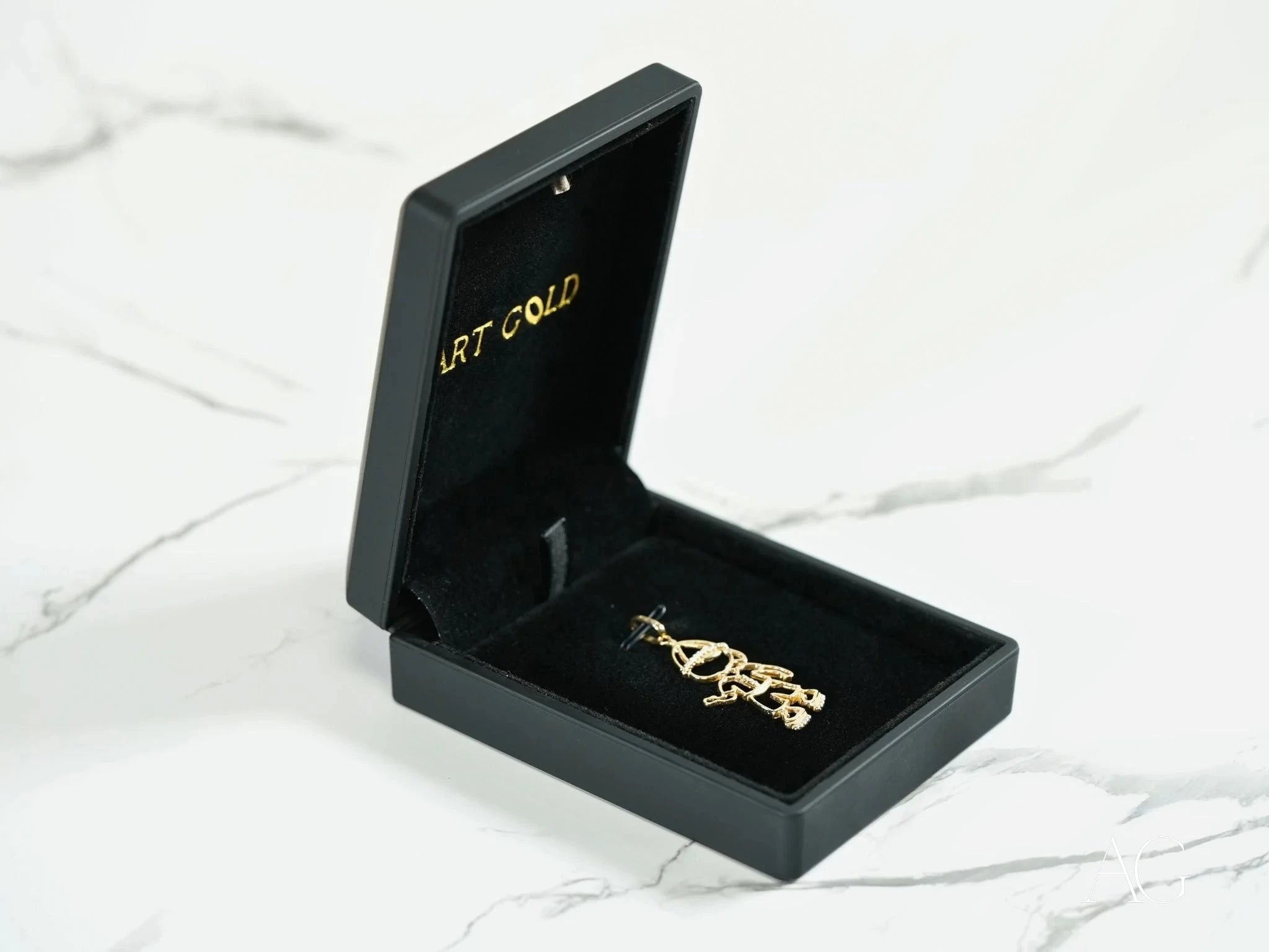 Golden Cherish: Elegant Baby Boy & Girl Pendant Necklace - Perfect Christening Gift, Birthday Present & Keepsake Jewelry for Newborns