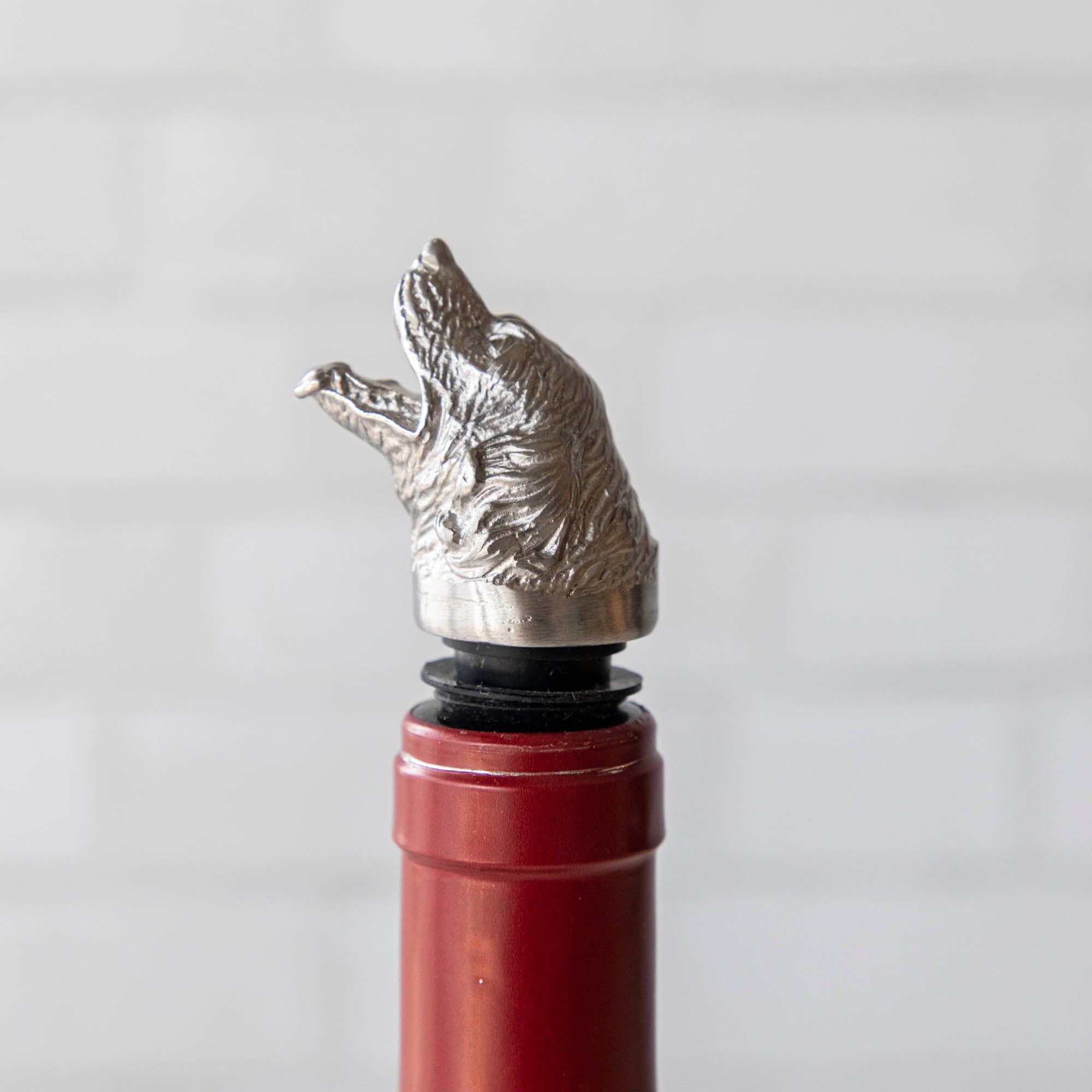 Golden Retriever Wine Bottle Pourer - Decorative Dog-Themed Drip-Free Liquor Dispenser for Home Bars, Parties & Gifts - Perfect for Wine Lovers & Pet Owners