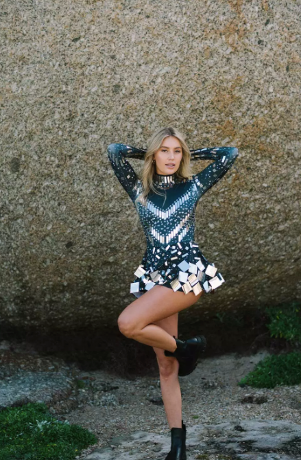 Sparkling Black Mini Party Dress with Mirror Outfit & Bodysuit - Perfect for Nightclubs, Dances, and Special Occasions