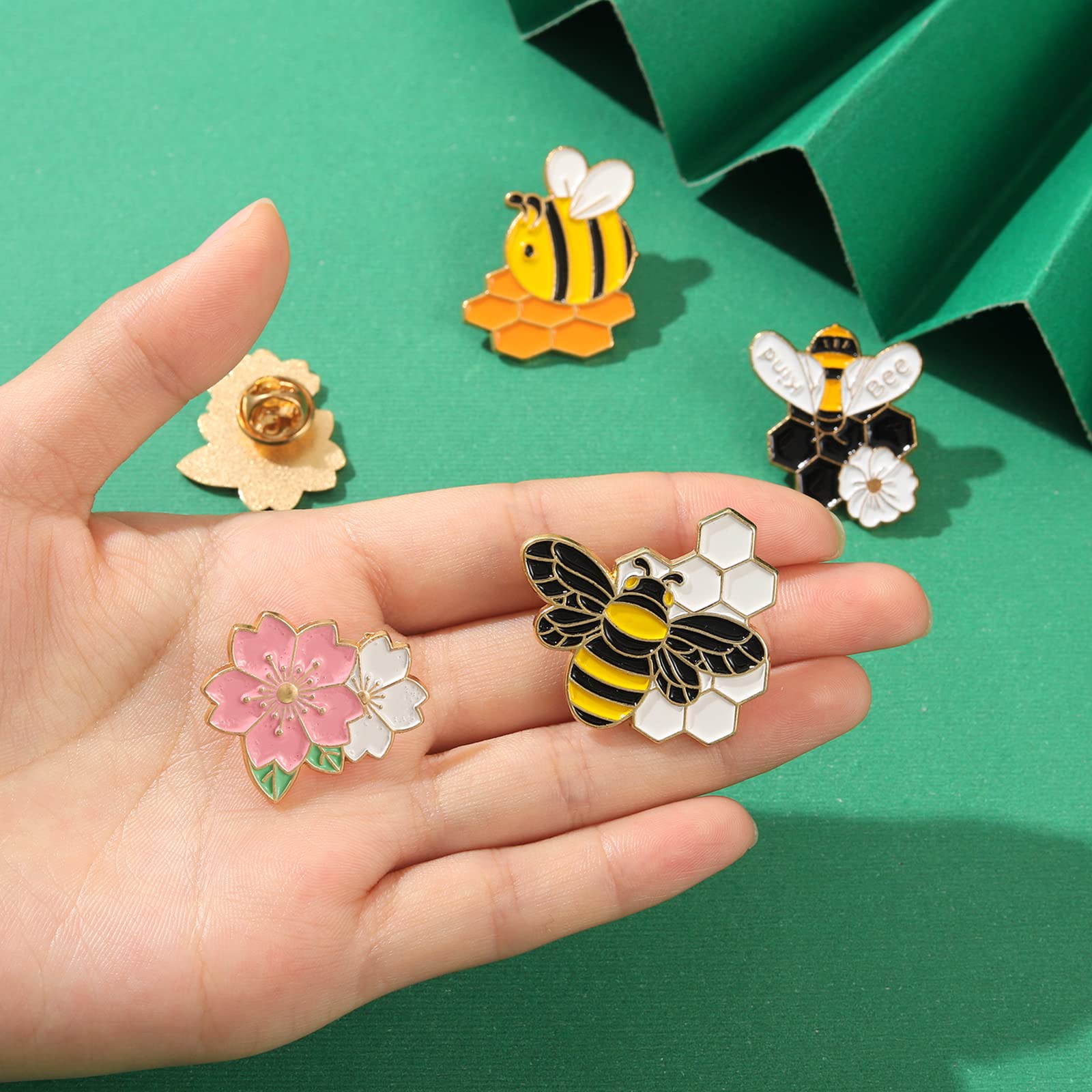 Stylish Animal Enamel Brooch Pins for Women & Men - Butterfly, Frog, Bee, Cat Design - Fashion Jewelry Accessories for Jackets, Backpacks, Hats - Perfect Gift for Animal Lovers & Collectors (Great for Everyday Wear, Parties, and Gifts)