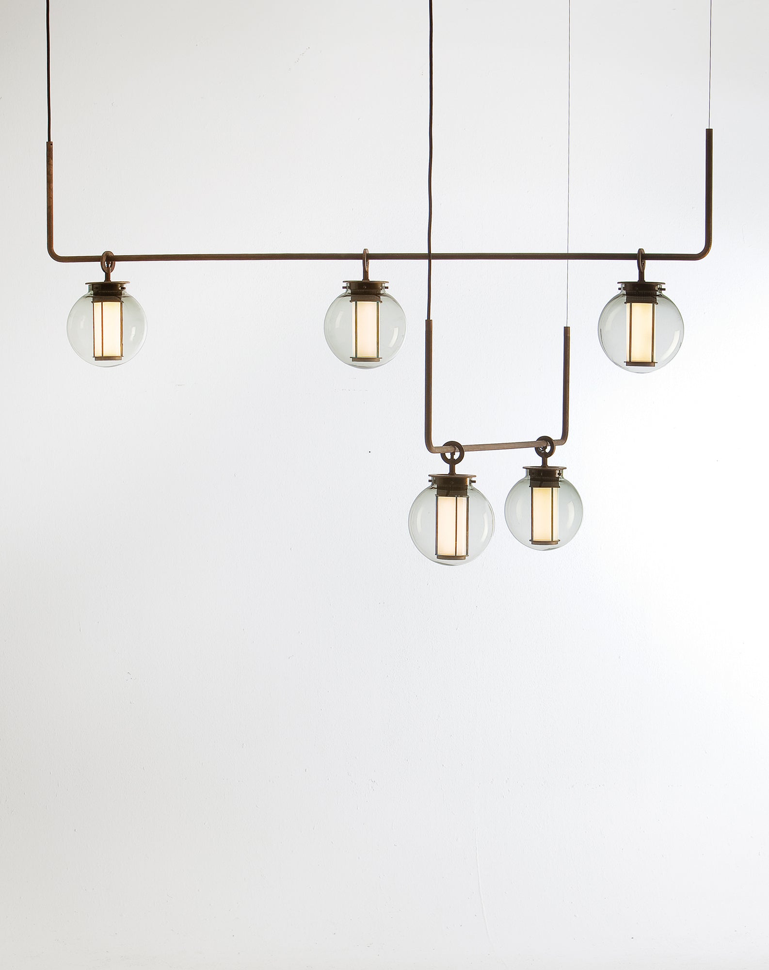 BAI T CHANDELIER II - Modern Crystal Chandelier Lighting Fixture for Dining Room, Living Room, Bedroom - Elegant Ceiling Light for Home Decor & Wedding Venues
