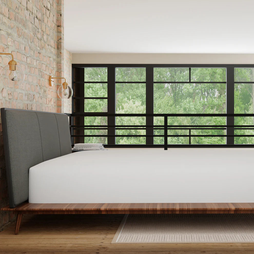 Waterproof Mattress Protector - Queen Size, Hypoallergenic & Breathable - Fits 8-12
