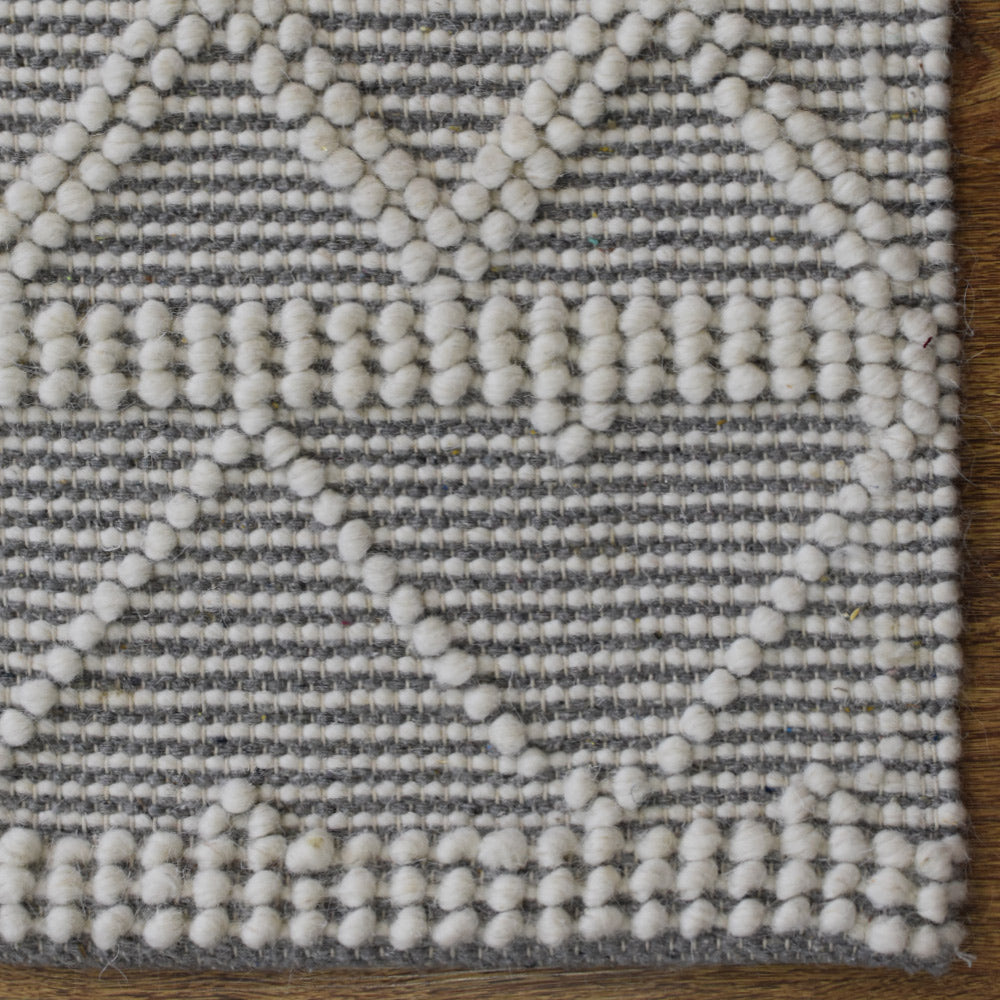 Handwoven Sculpture Rug - Bohemian Style Decorative Area Rug for Living Room, Bedroom, or Office - Soft & Durable Floor Covering for Home Decor