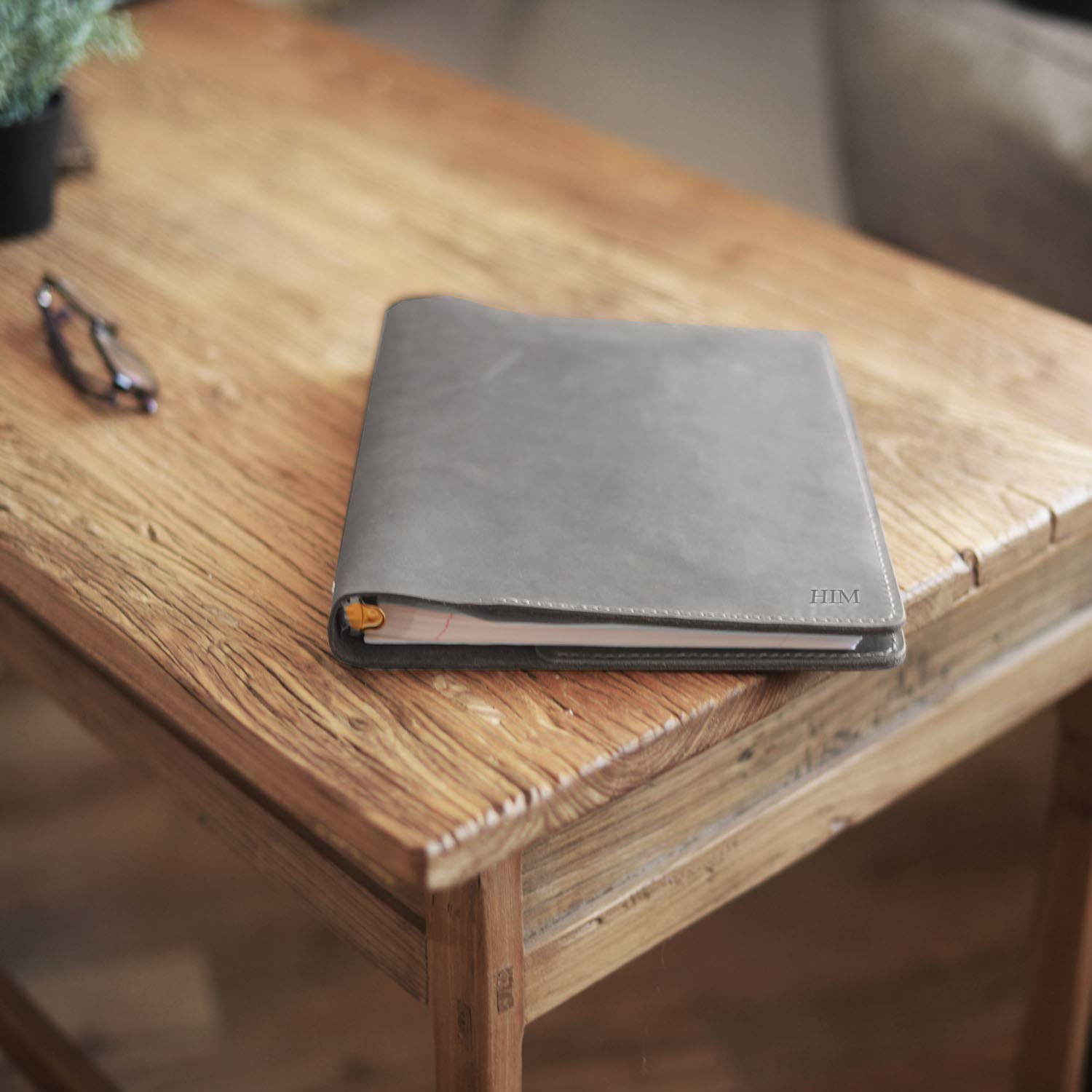 Premium Distressed Grey Leather Binder Cover - 3-Ring Portfolio for 8.5 x 11 Refill Paper | Professional Organizer for Office, School & Business Meetings