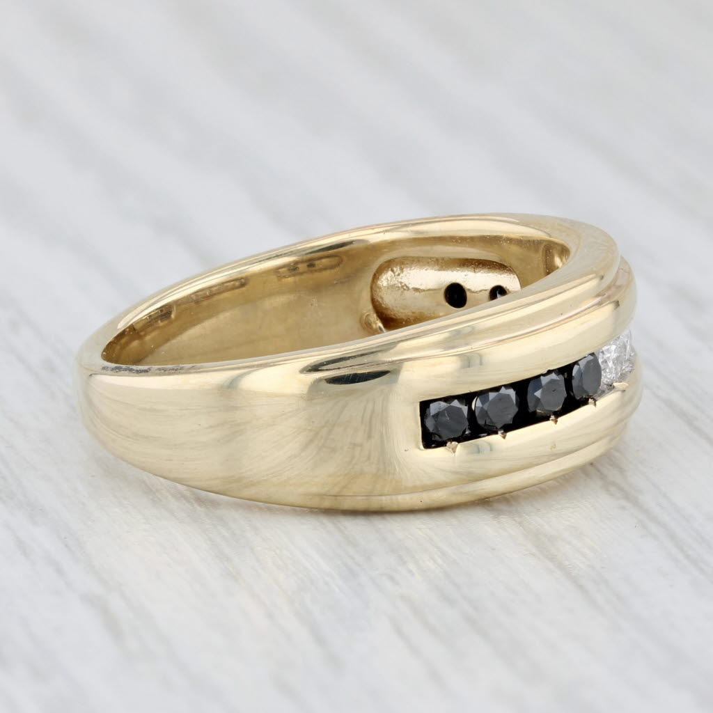 0.48ctw Black & White Diamond Men's Wedding Ring - 10k Yellow Gold Size 10 - Elegant Wedding Band for Men, Anniversary Gift, Engagement Ring - Perfect for Proposals, Weddings & Special Occasions