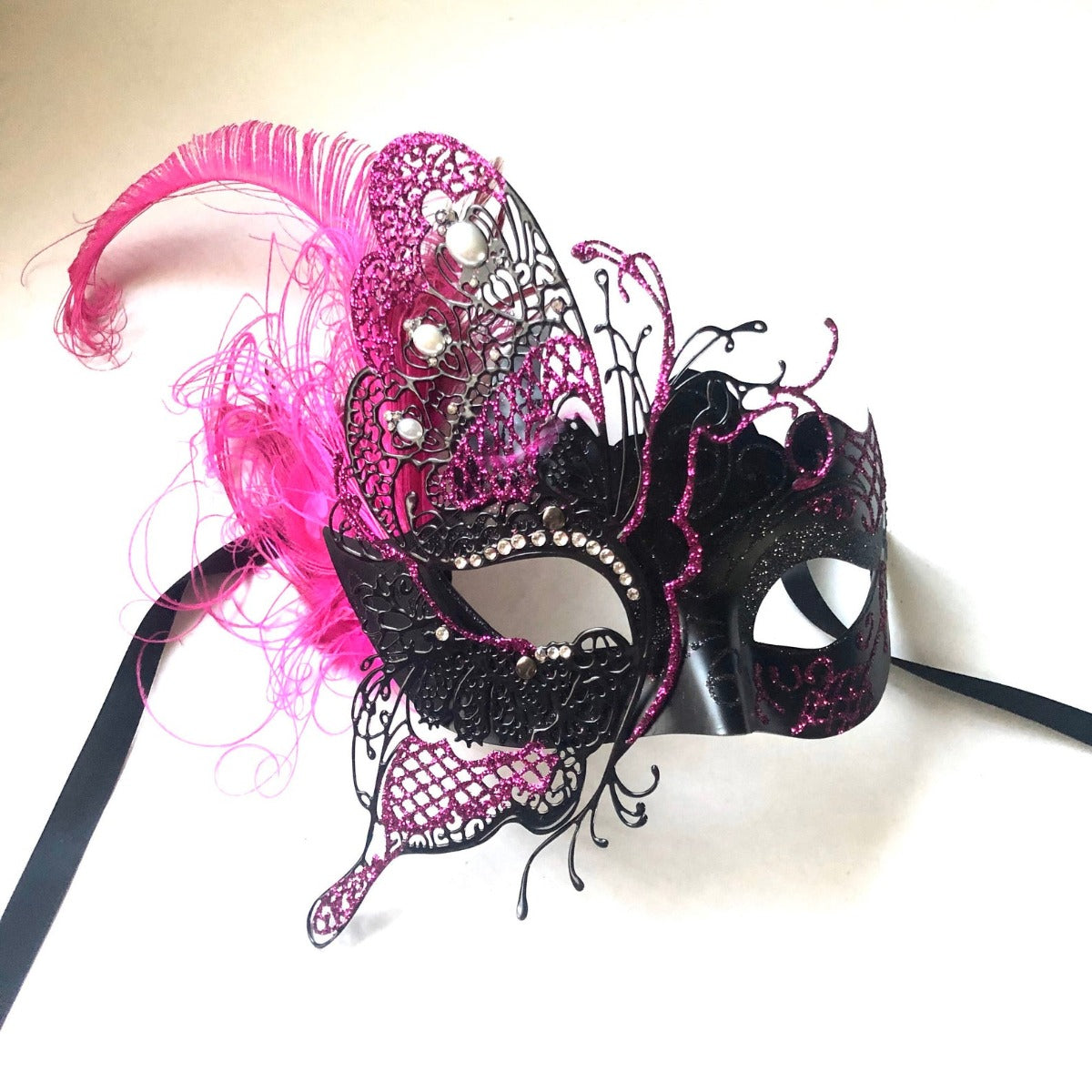 Flutter Mask with Pink Feathers - Elegant & Glamorous Party Accessory for Halloween, Mardi Gras & Costume Events