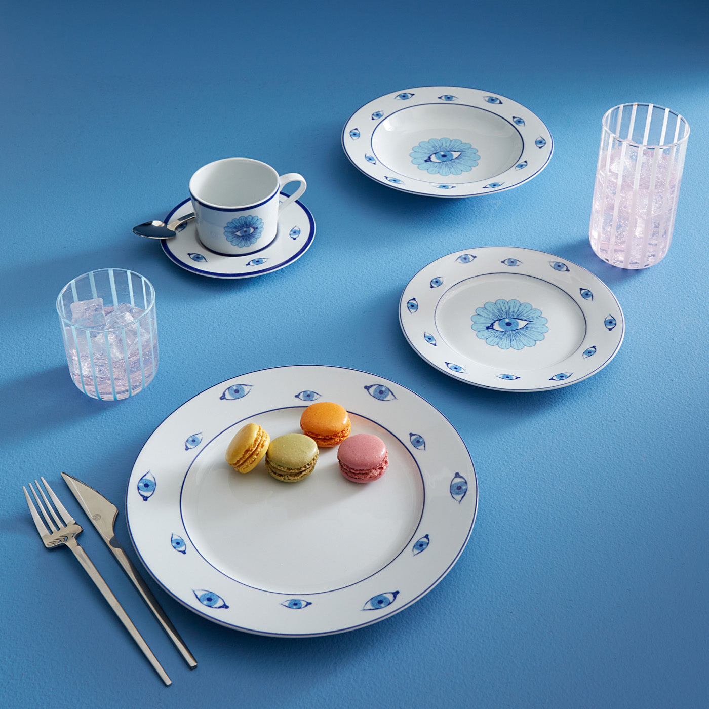 Premium 10-Inch Druggist Salad & Dessert Plates - Elegant Porcelain Appetizer & Cake Serving Dishes for Parties, Weddings, and Fine Dining