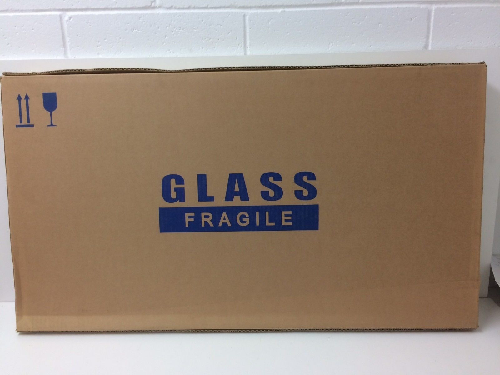 Genuine Daewoo Espiro Sedan Right Front Door Window Glass Replacement for 1995-1997 Models - Perfect for Auto Repair & Restoration Projects